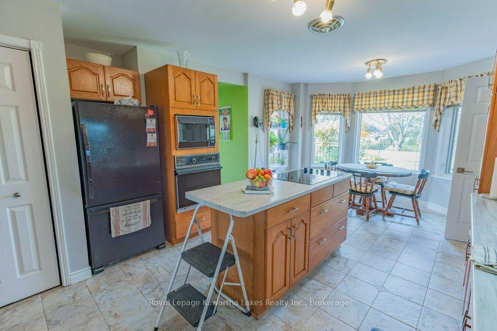 Photo 26 of 35 Grant Drive, Kawartha Lakes, Oakwood — HOMEH