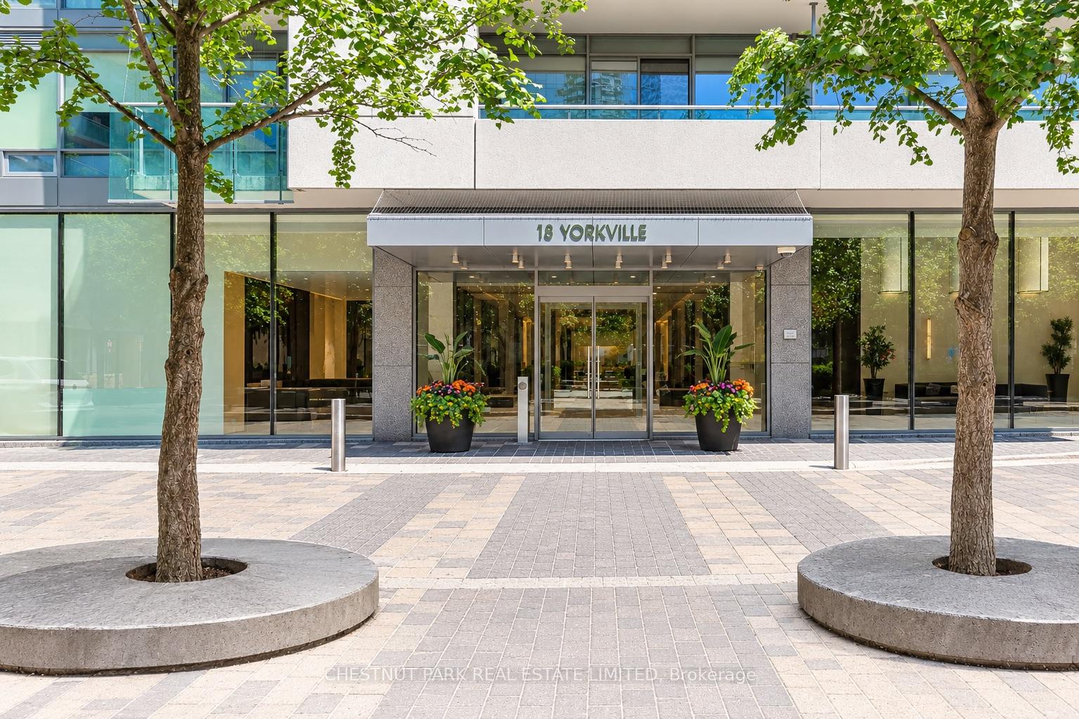 Photo of Unit 2209, 18 Yorkville Avenue