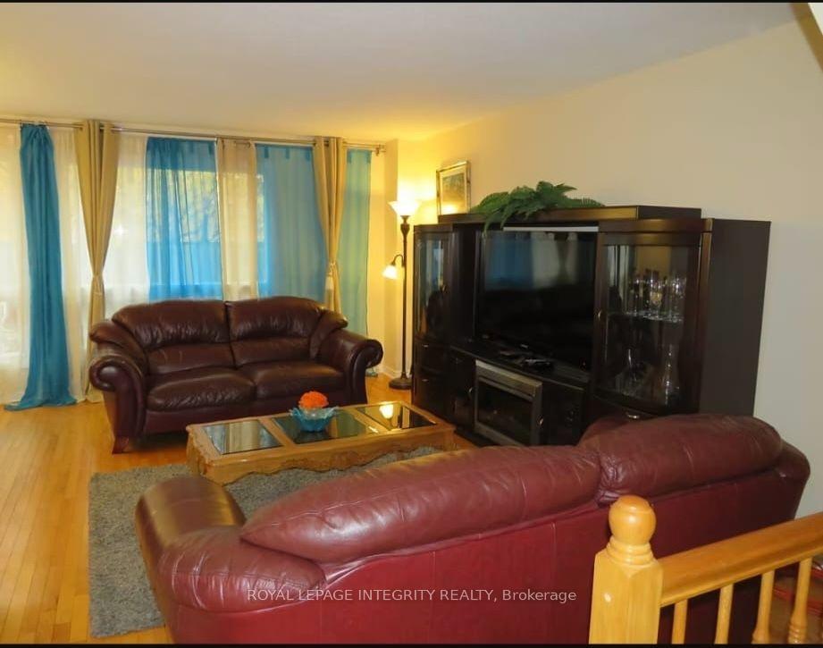 Photo 3 of Unit 169, 139 Birch Hill Private, Ottawa, Carson Meadows — HOMEH