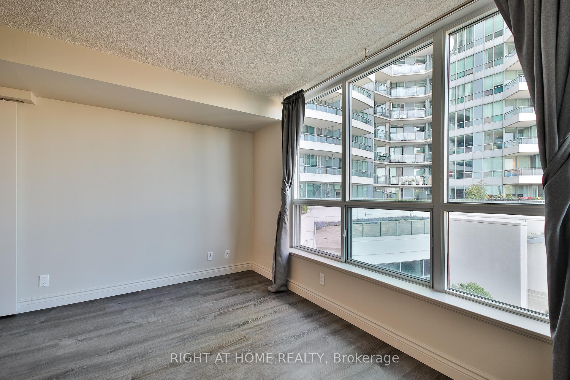Photo 41 of Unit 222, 230 Queens Quay W, Toronto, Waterfront Communities — HOMEH