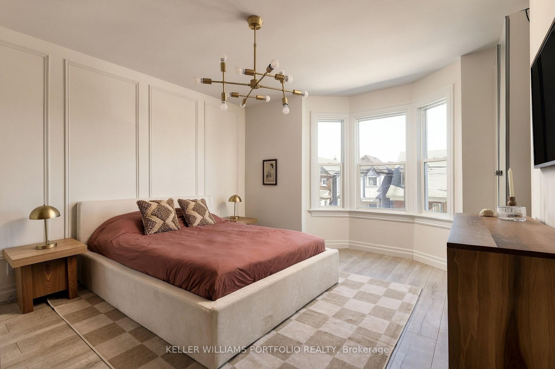 Photo 11 of 1006 Ossington Avenue, Toronto, Dovercourt-Wallace Emerson-Junction — HOMEH
