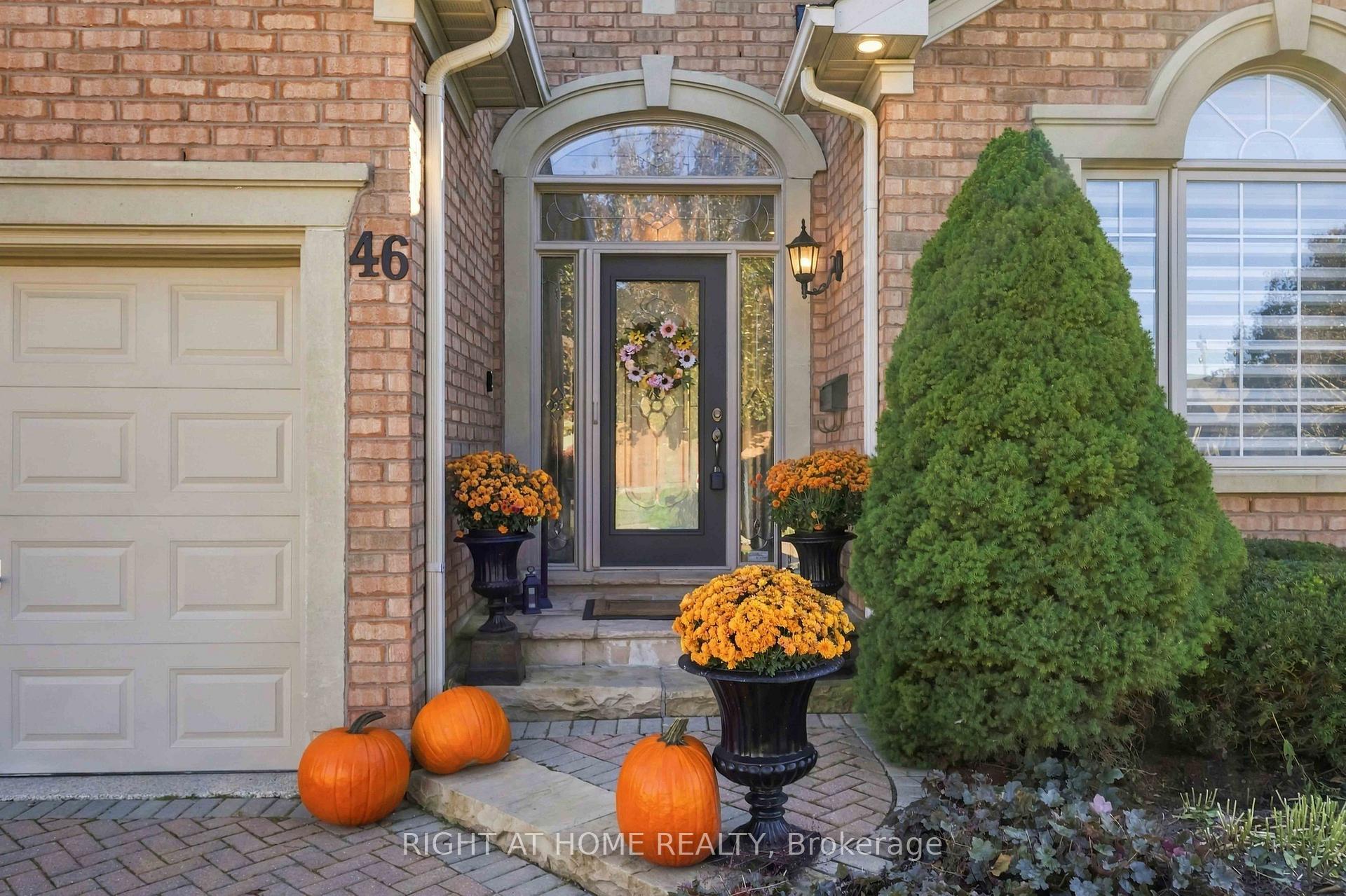 Photo 4 of 46 Player Place, Whitchurch-Stouffville, Ballantrae — HOMEH