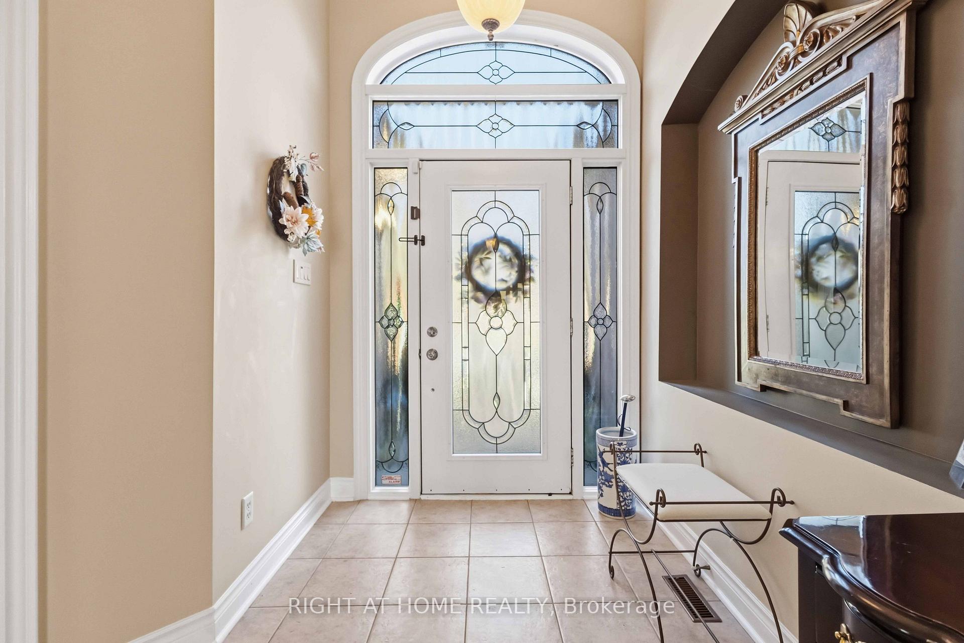 Photo 9 of 46 Player Place, Whitchurch-Stouffville, Ballantrae — HOMEH