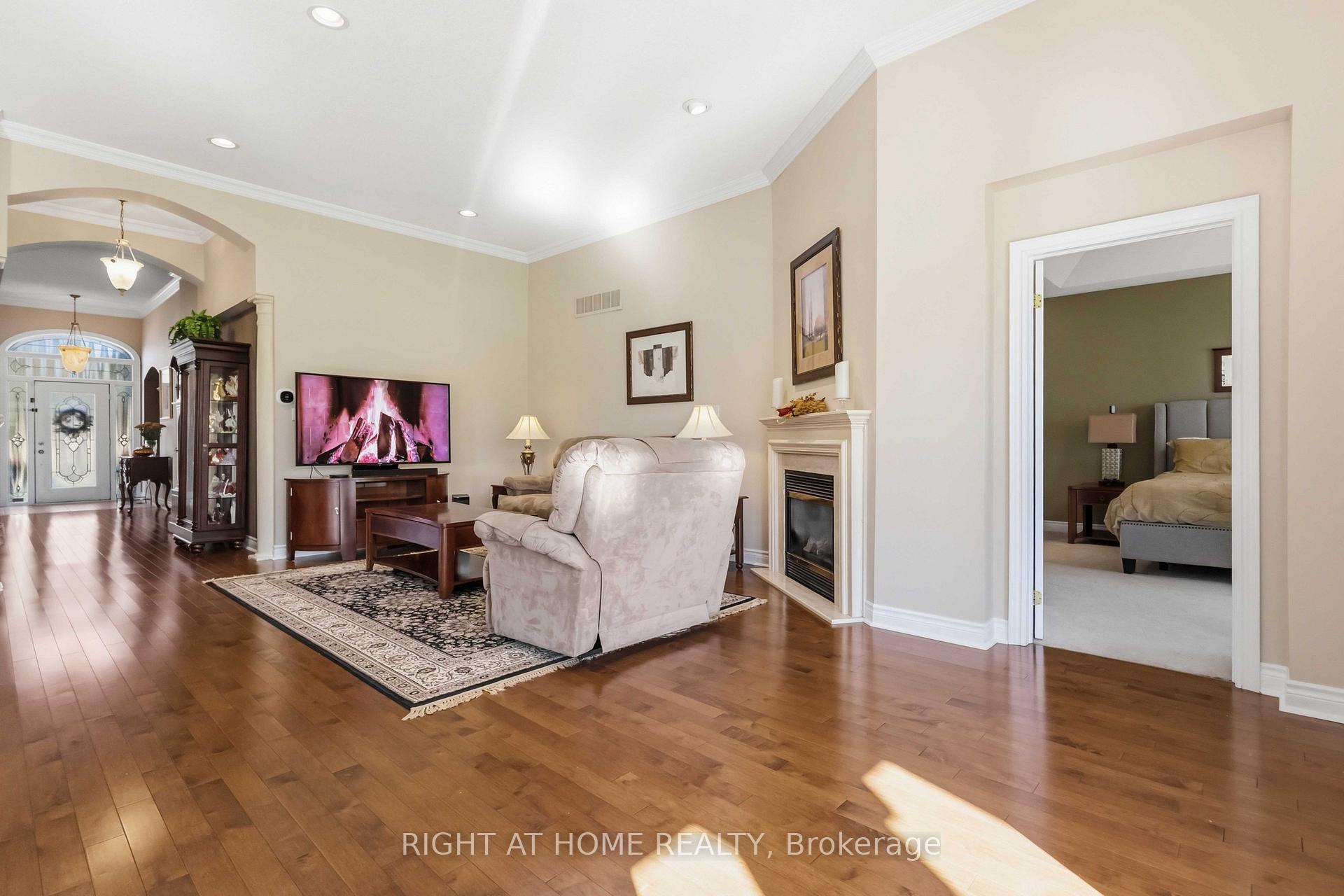 Photo 18 of 46 Player Place, Whitchurch-Stouffville, Ballantrae — HOMEH