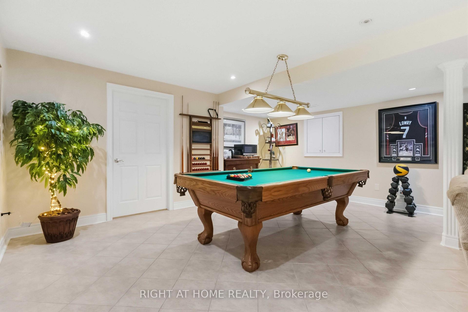 Photo 41 of 46 Player Place, Whitchurch-Stouffville, Ballantrae — HOMEH