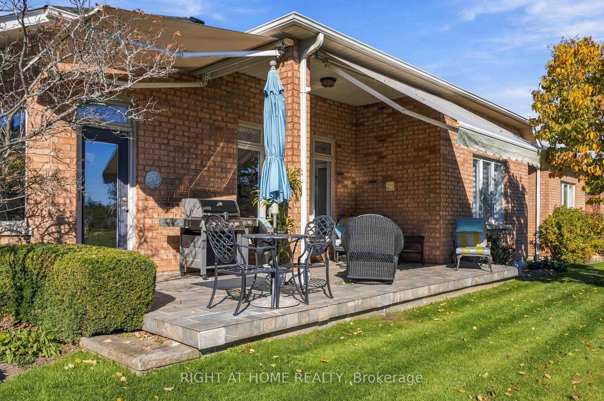 Photo 48 of 46 Player Place, Whitchurch-Stouffville, Ballantrae — HOMEH