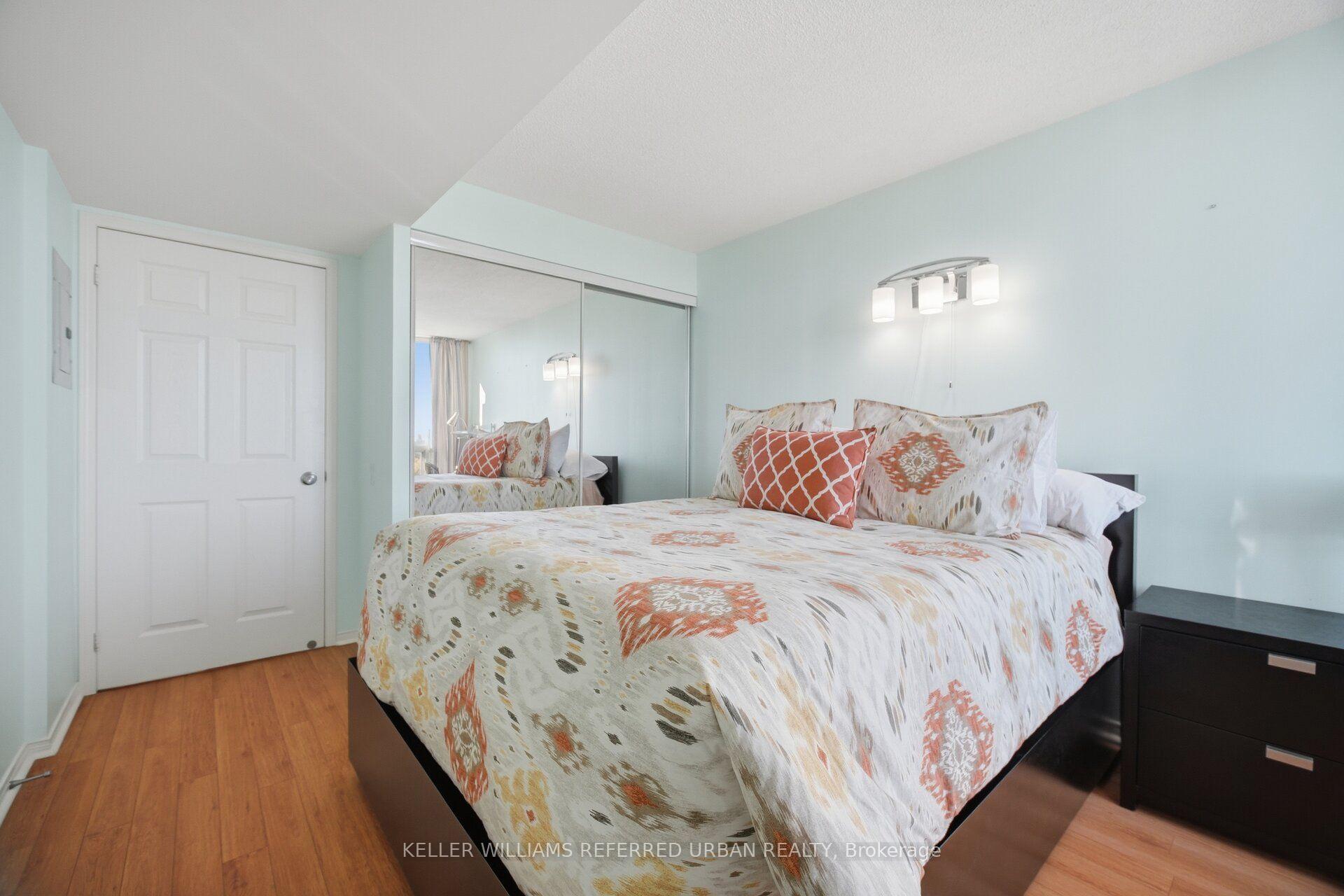 Photo 13 of Unit Ph307, 5 Emerald Lane, Vaughan, Crestwood-Springfarm-Yorkhill — HOMEH