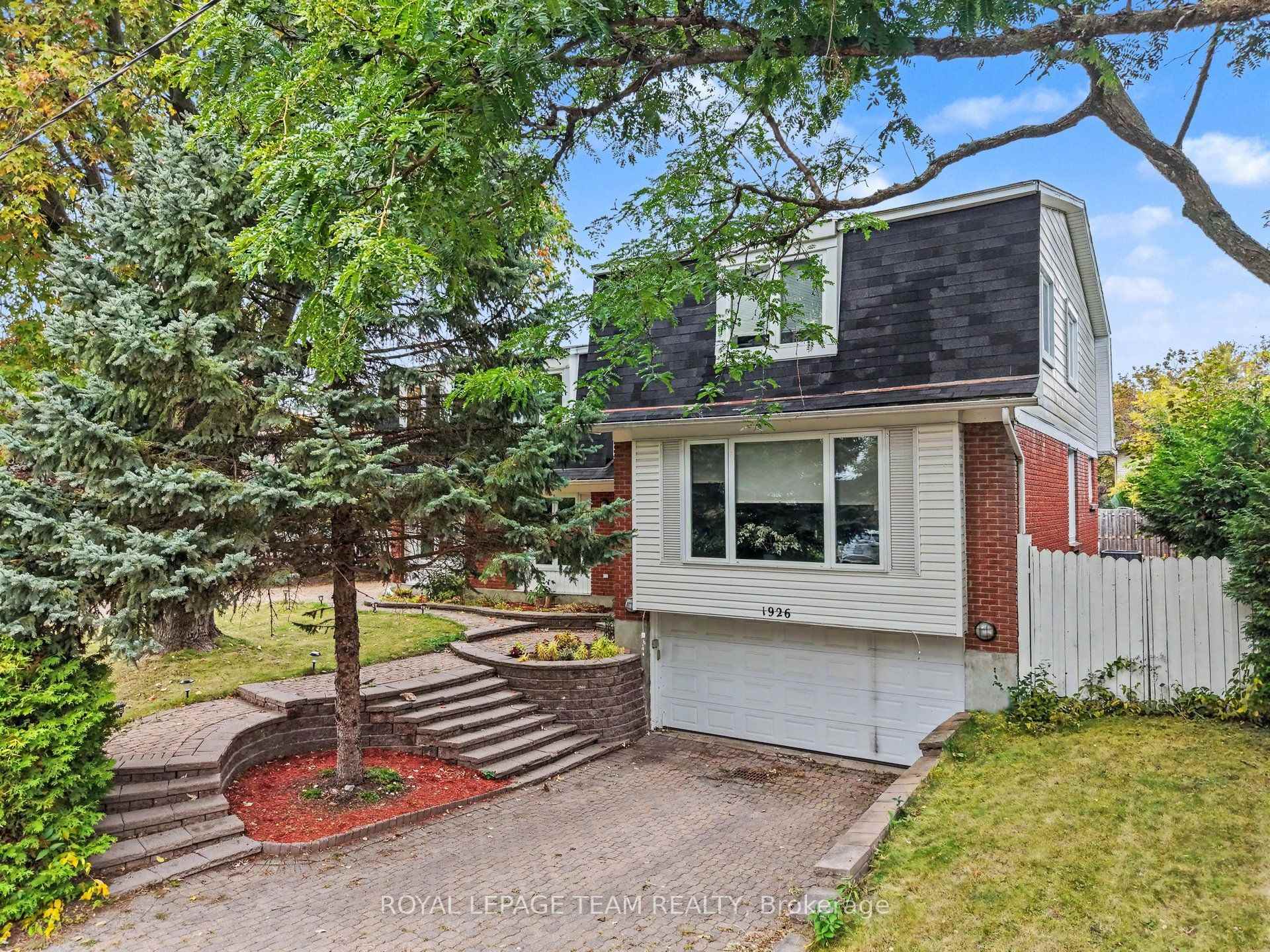 Photo 1 of 1926 Marquis Avenue, Ottawa, Beaconwood — HOMEH