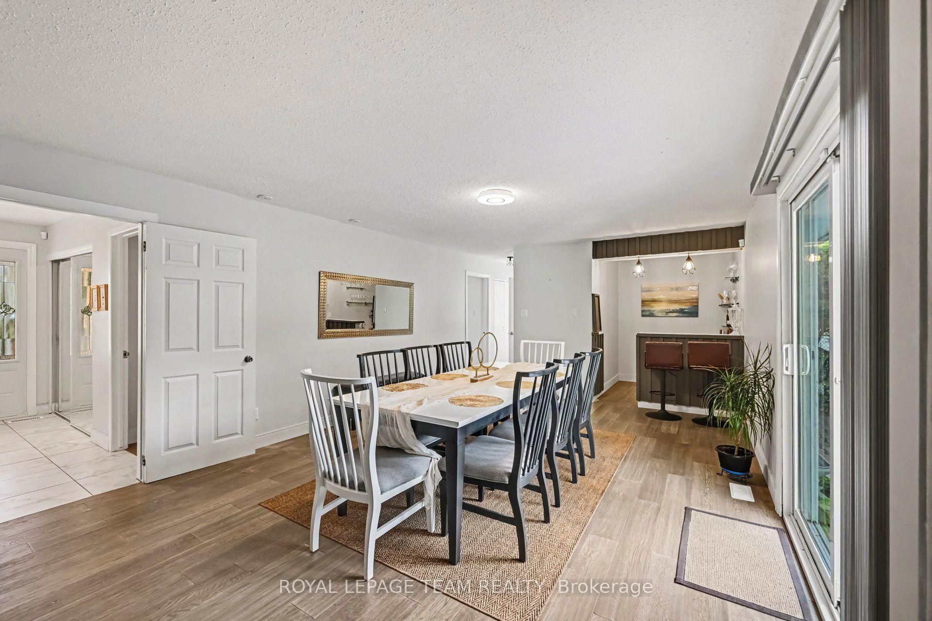 Photo 14 of 1926 Marquis Avenue, Ottawa, Beaconwood — HOMEH