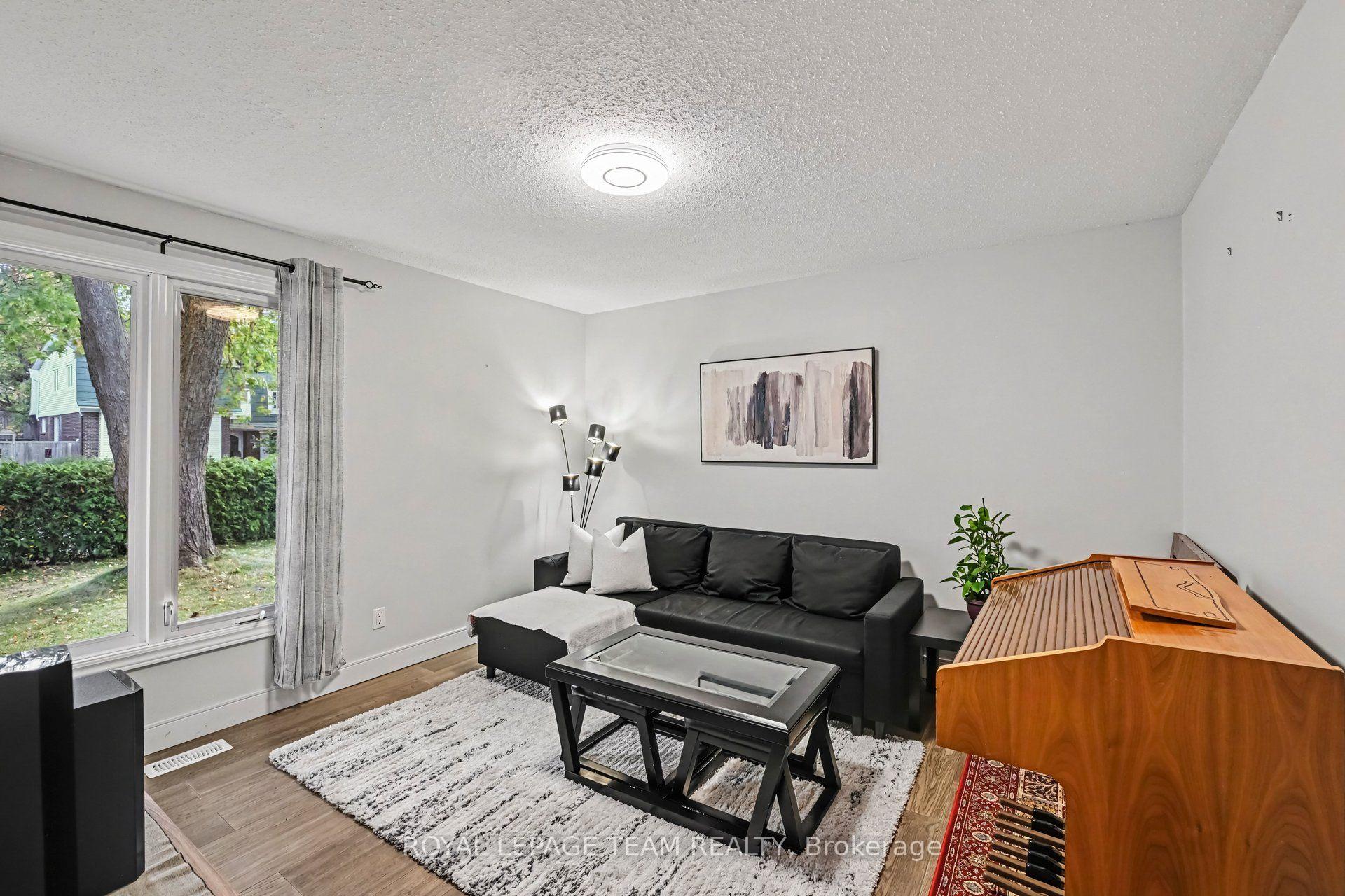 Photo 17 of 1926 Marquis Avenue, Ottawa, Beaconwood — HOMEH
