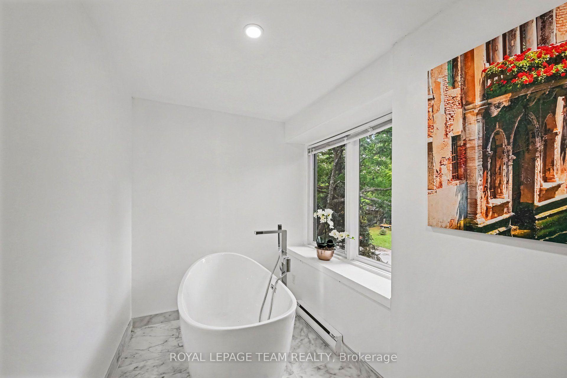 Photo 22 of 1926 Marquis Avenue, Ottawa, Beaconwood — HOMEH