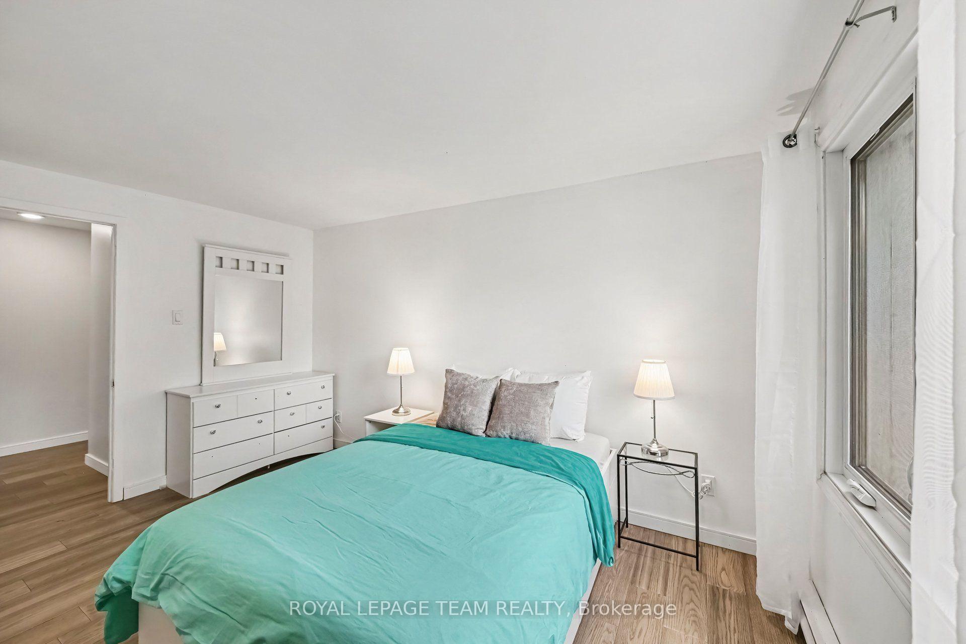 Photo 23 of 1926 Marquis Avenue, Ottawa, Beaconwood — HOMEH