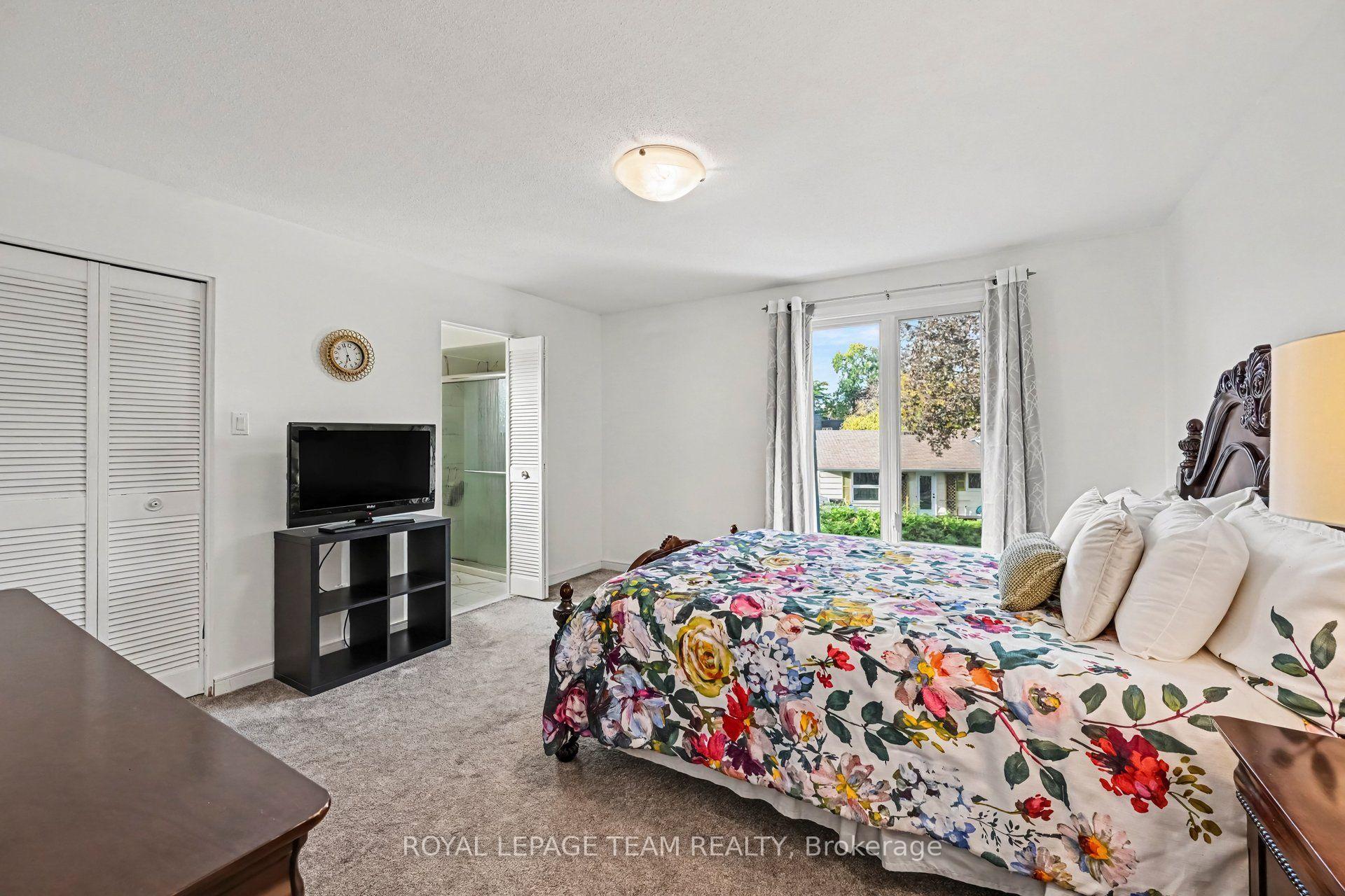 Photo 28 of 1926 Marquis Avenue, Ottawa, Beaconwood — HOMEH