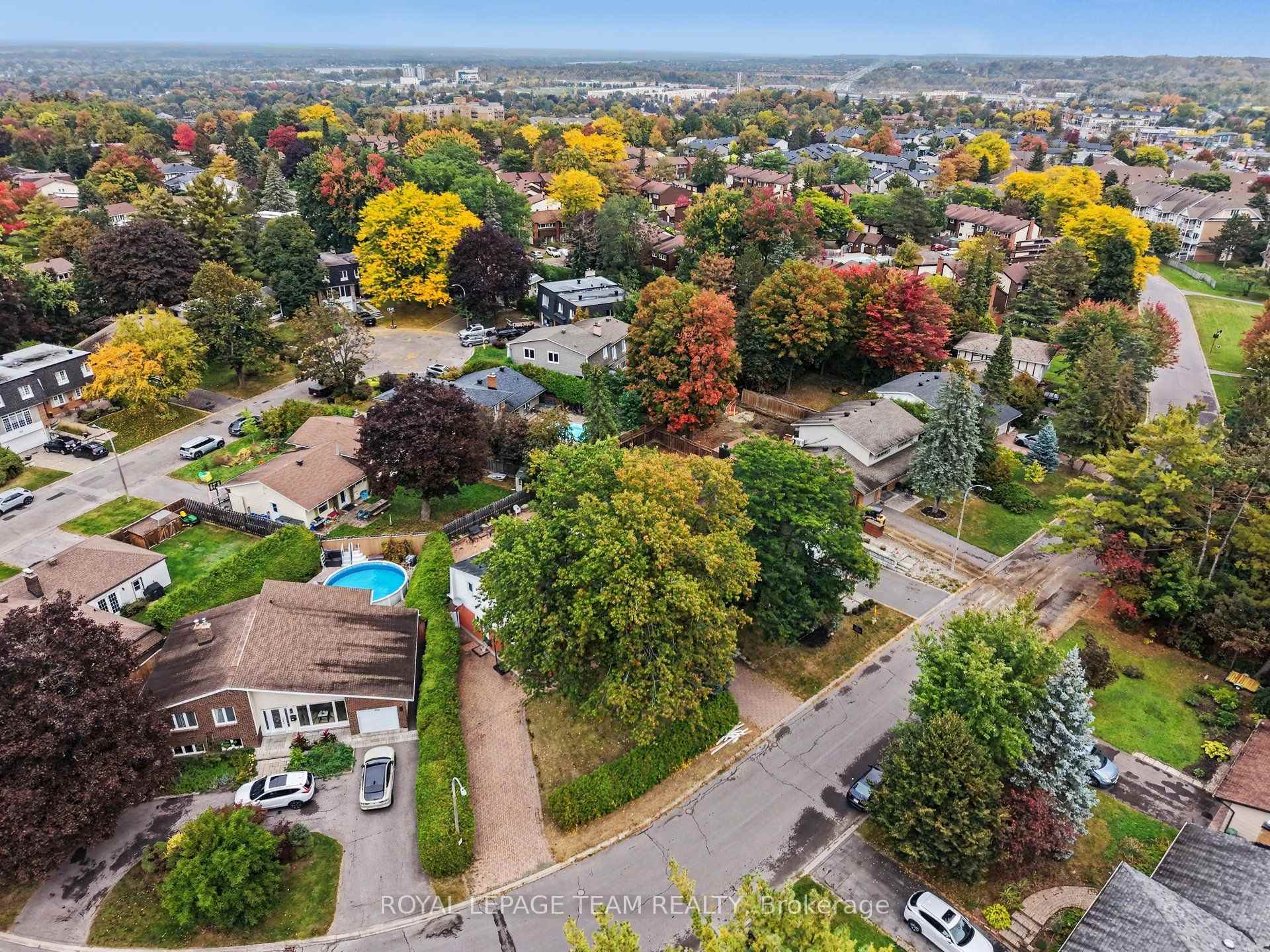 Photo 38 of 1926 Marquis Avenue, Ottawa, Beaconwood — HOMEH