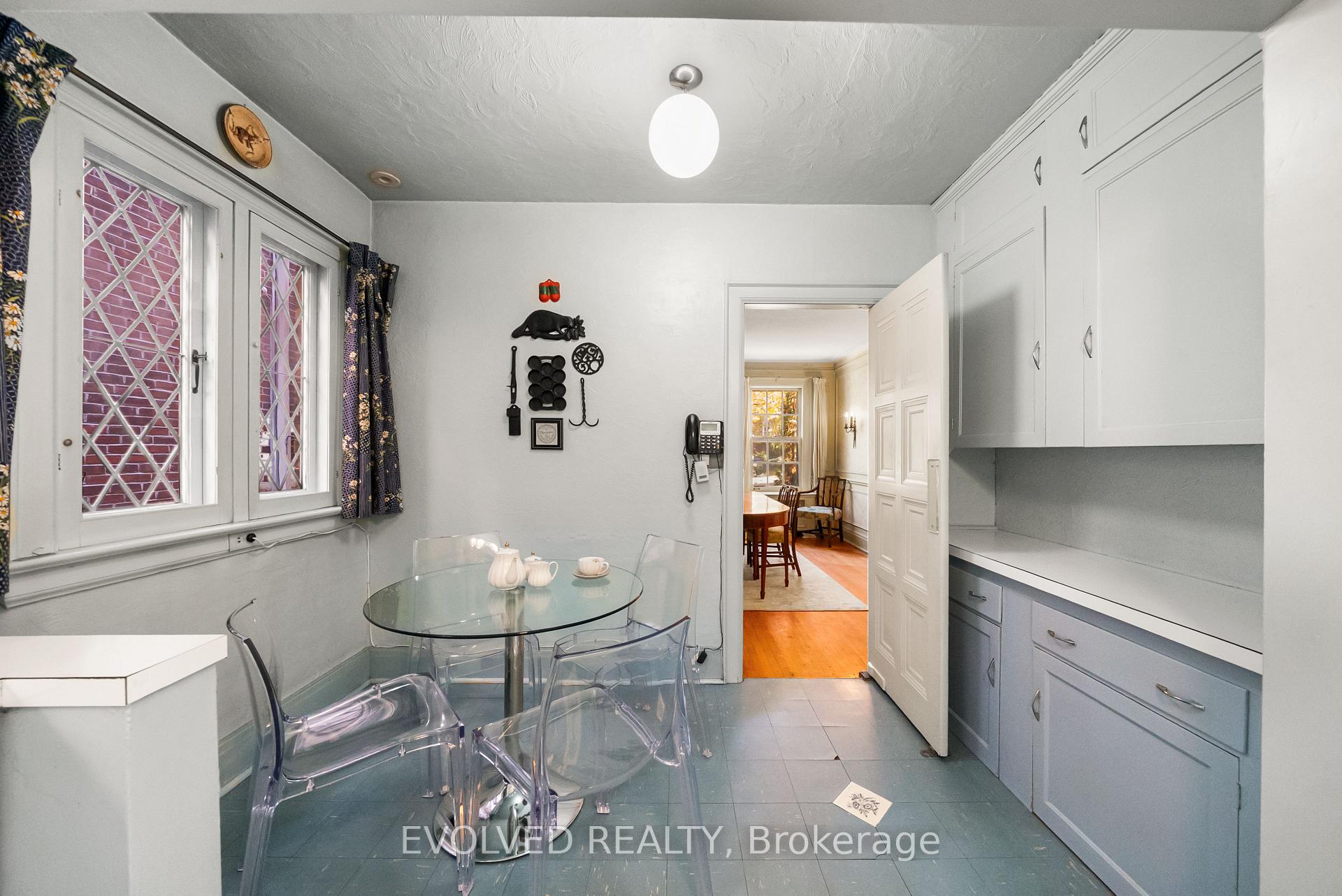 Photo 14 of 4 Dunloe Road, Toronto, Forest Hill South — HOMEH