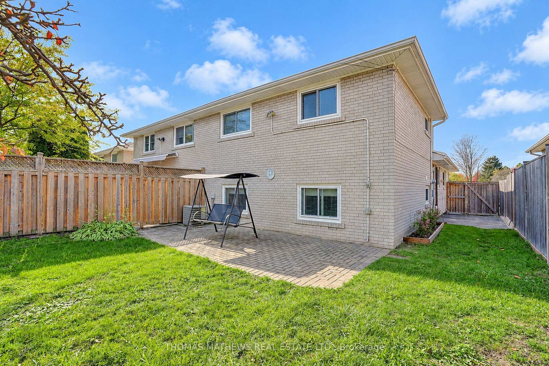 Photo 7 of 27 Callowhill Drive, Etobicoke, Willowridge-Martingrove-Richview — HOMEH