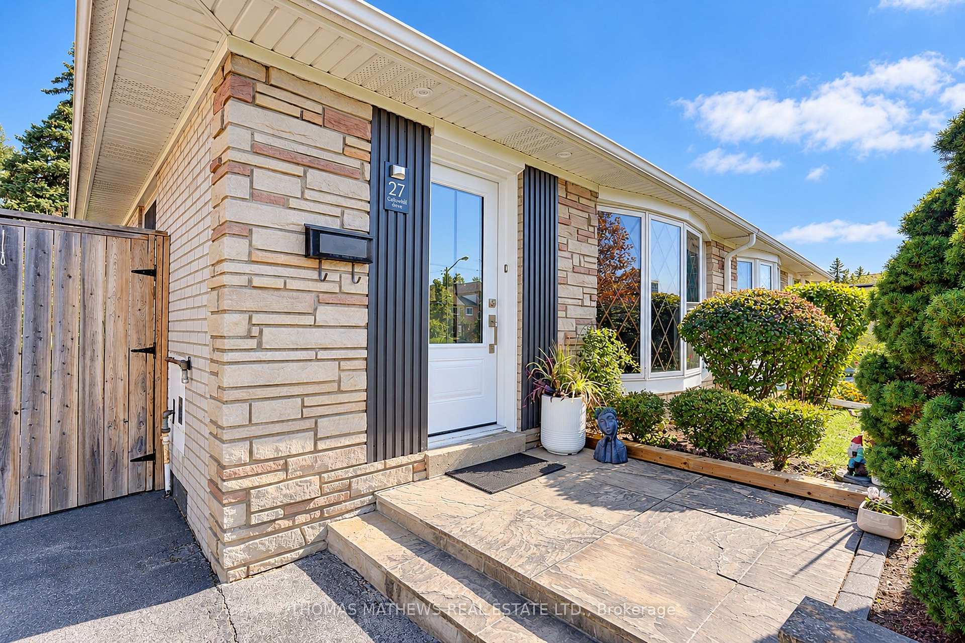 Photo 8 of 27 Callowhill Drive, Etobicoke, Willowridge-Martingrove-Richview — HOMEH