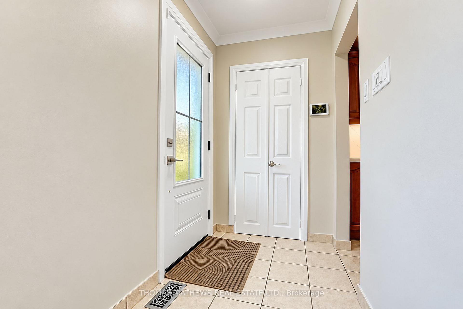 Photo 10 of 27 Callowhill Drive, Etobicoke, Willowridge-Martingrove-Richview — HOMEH