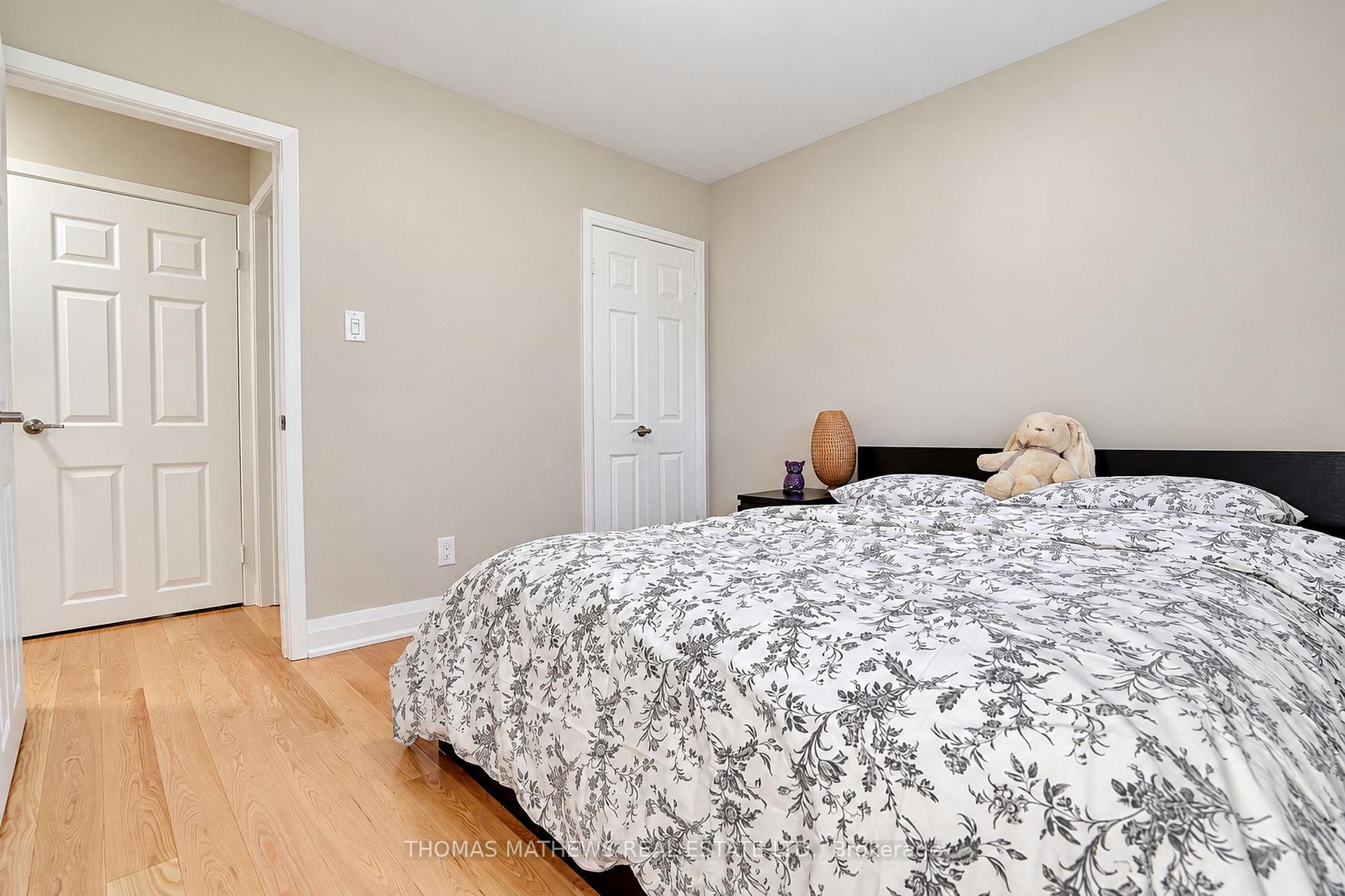 Photo 28 of 27 Callowhill Drive, Etobicoke, Willowridge-Martingrove-Richview — HOMEH