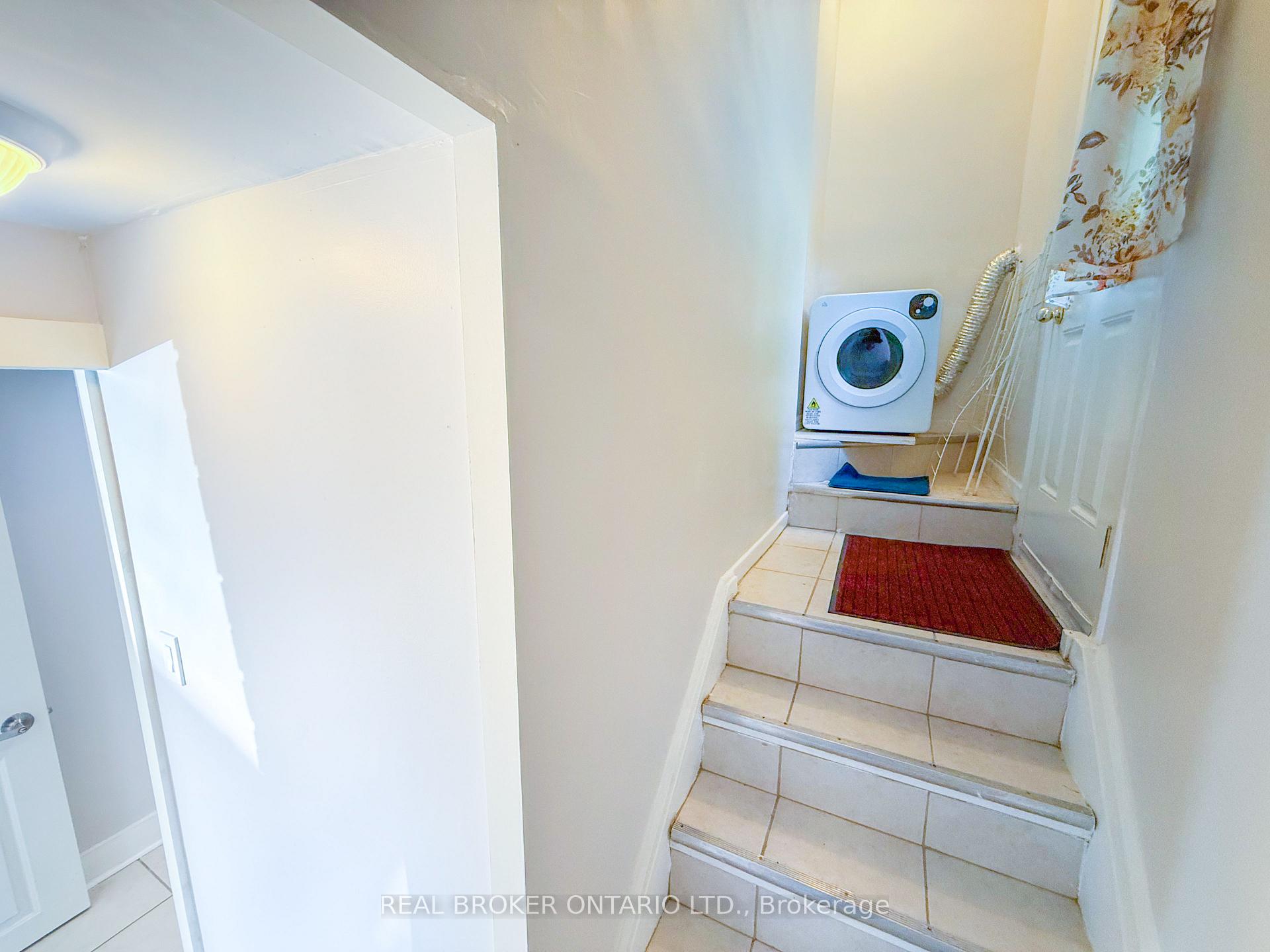 Photo 12 of Unit Lower Level, 14 Gooch Court, Toronto, Lambton Baby Point — HOMEH