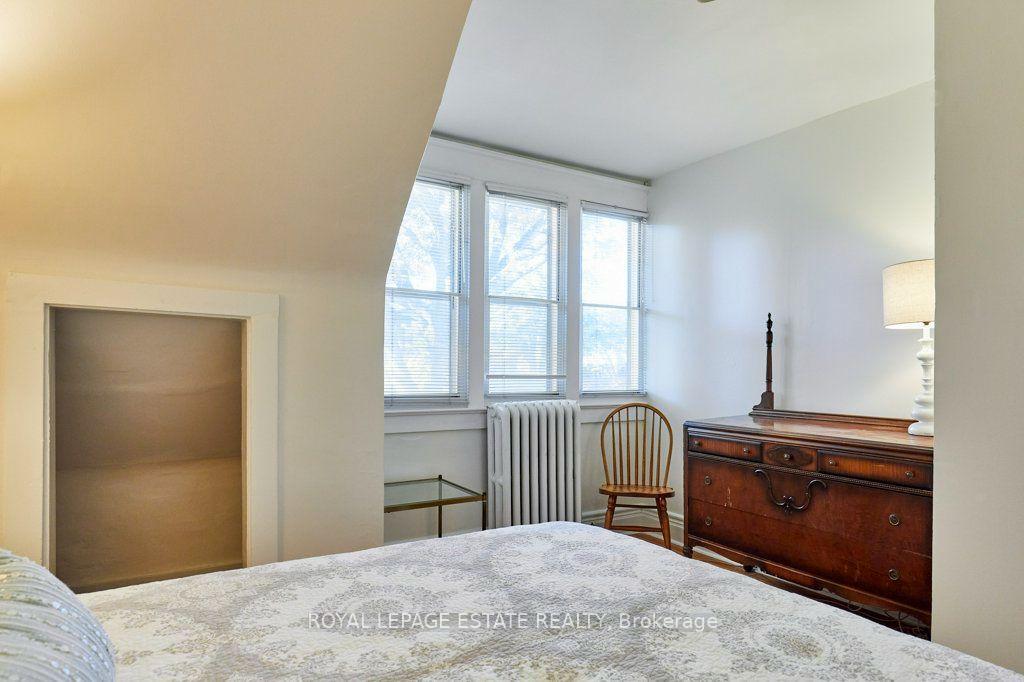 Photo 13 of 26 Bingham Avenue, Toronto, The Beaches — HOMEH