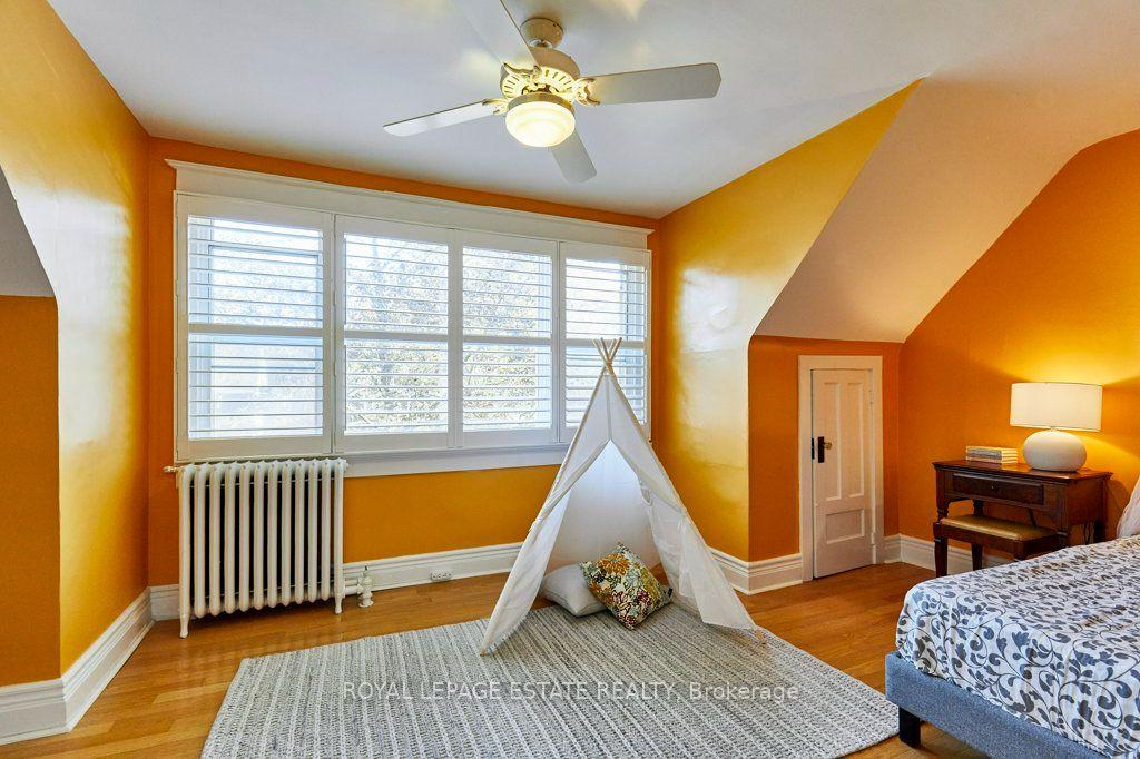 Photo 15 of 26 Bingham Avenue, Toronto, The Beaches — HOMEH