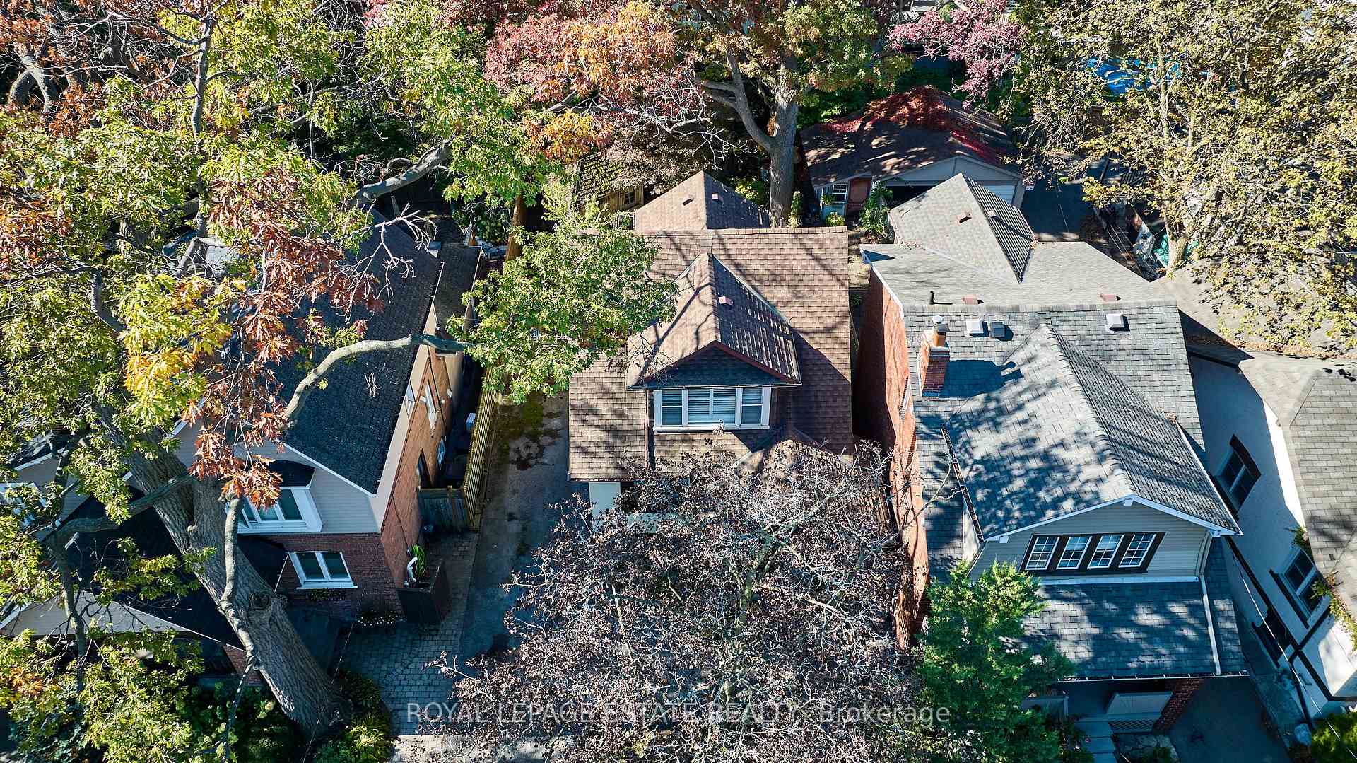 Photo 24 of 26 Bingham Avenue, Toronto, The Beaches — HOMEH