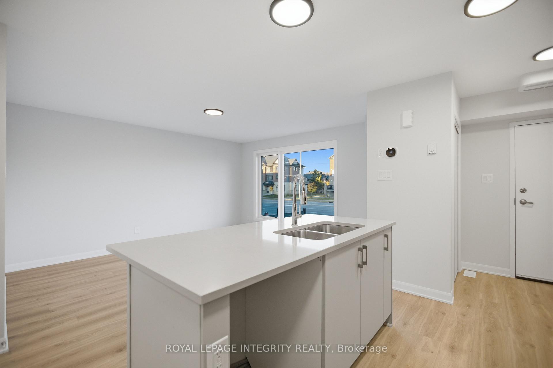 Photo 7 of Unit 20, 201 Glenroy Gilbert Drive, Ottawa, Barrhaven - Strandherd — HOMEH