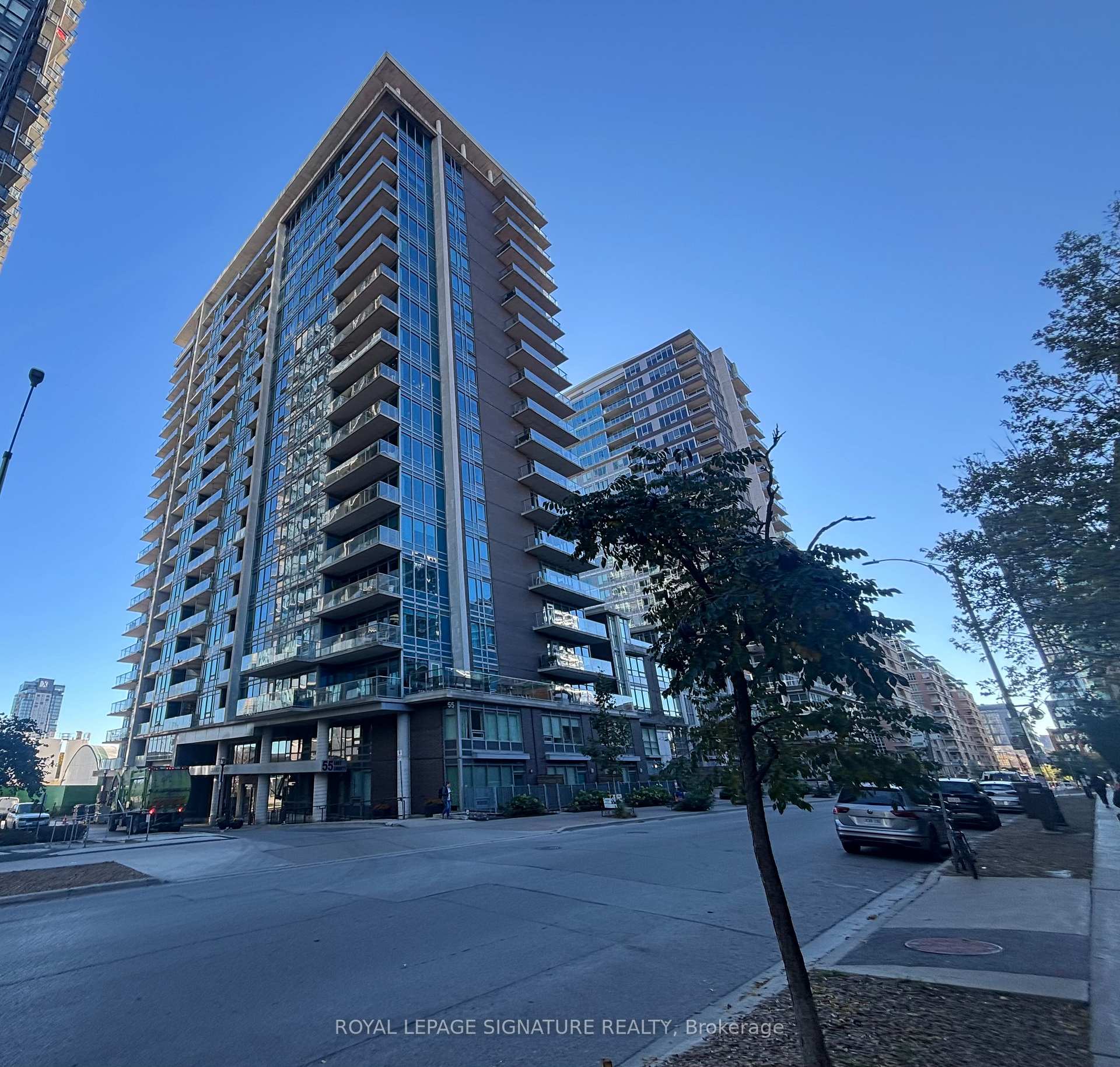 Photo of Unit 919, 55 East Liberty Street