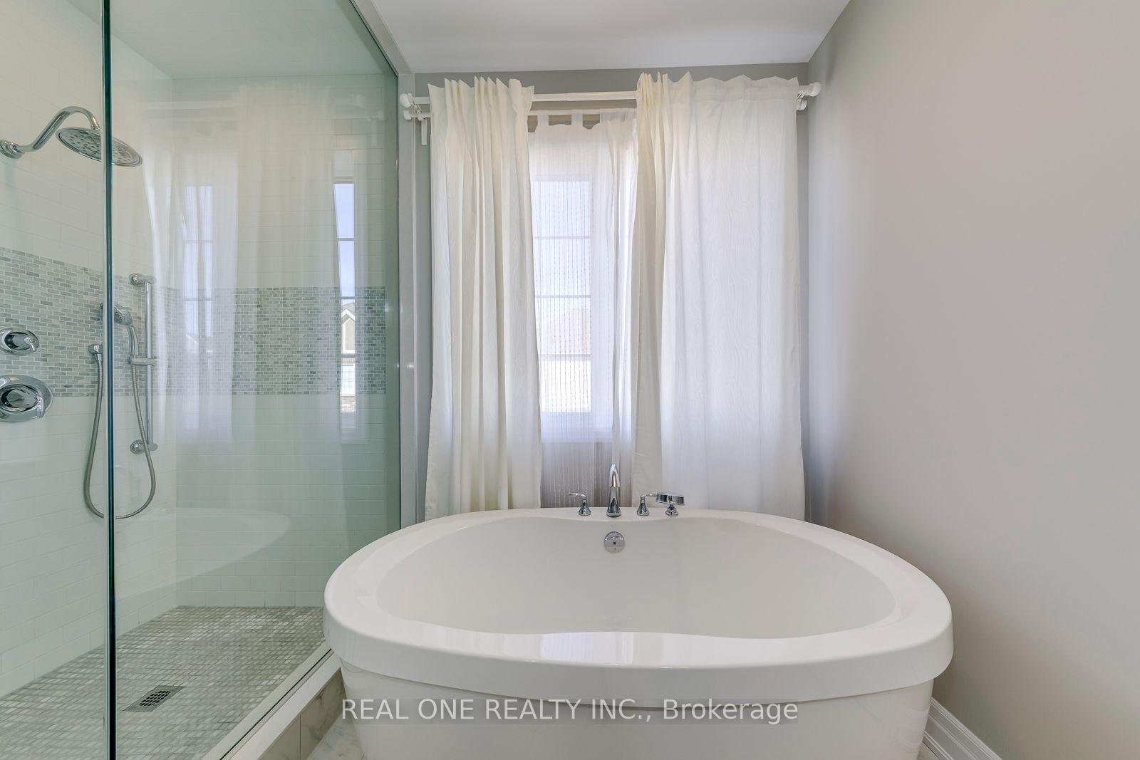 Photo 36 of 3328 Vardon Way, Oakville, Glenorchy — HOMEH