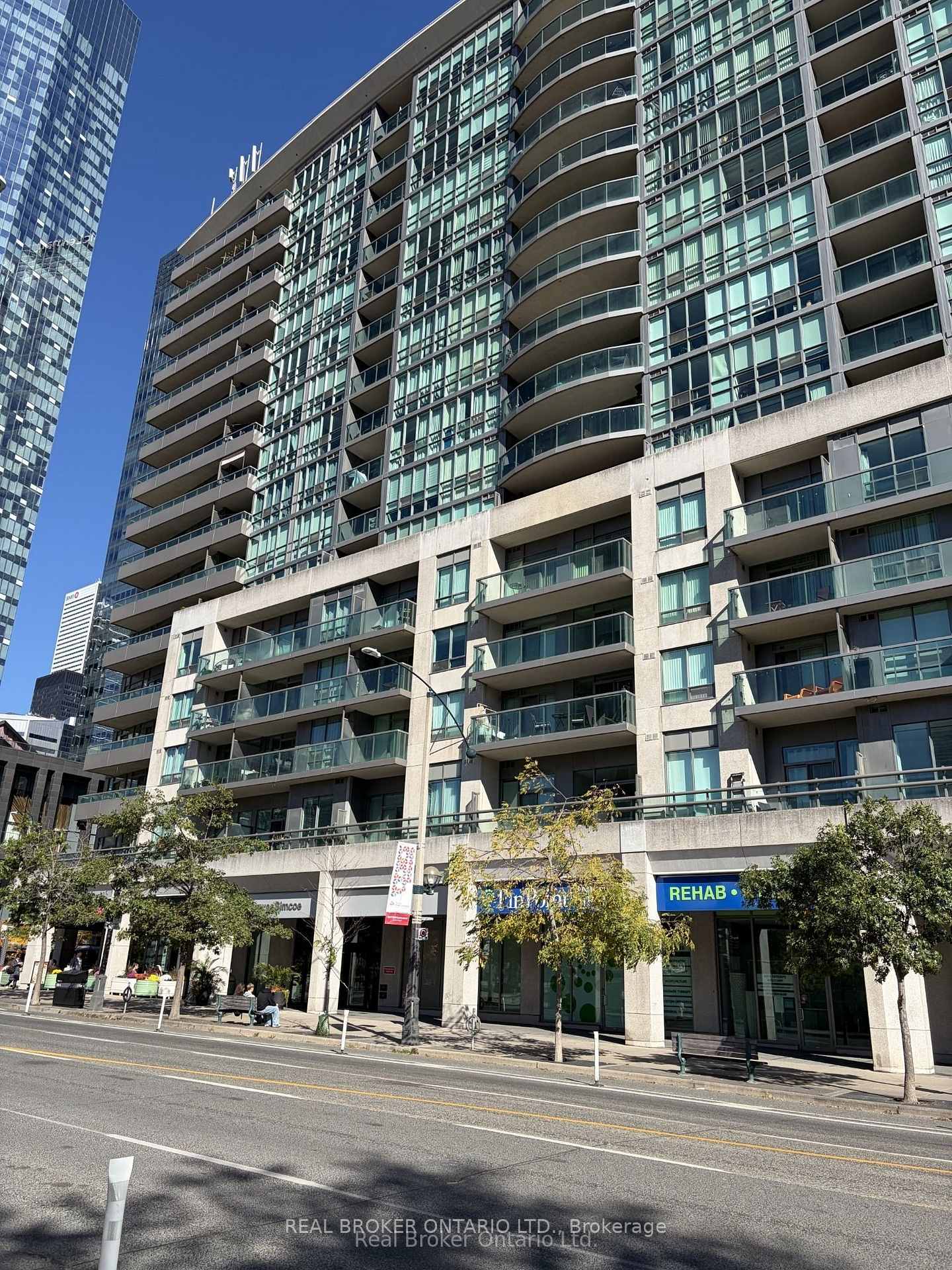 Photo 1 of Unit 605, 51 Lower Simcoe Street, Toronto, Waterfront Communities — HOMEH