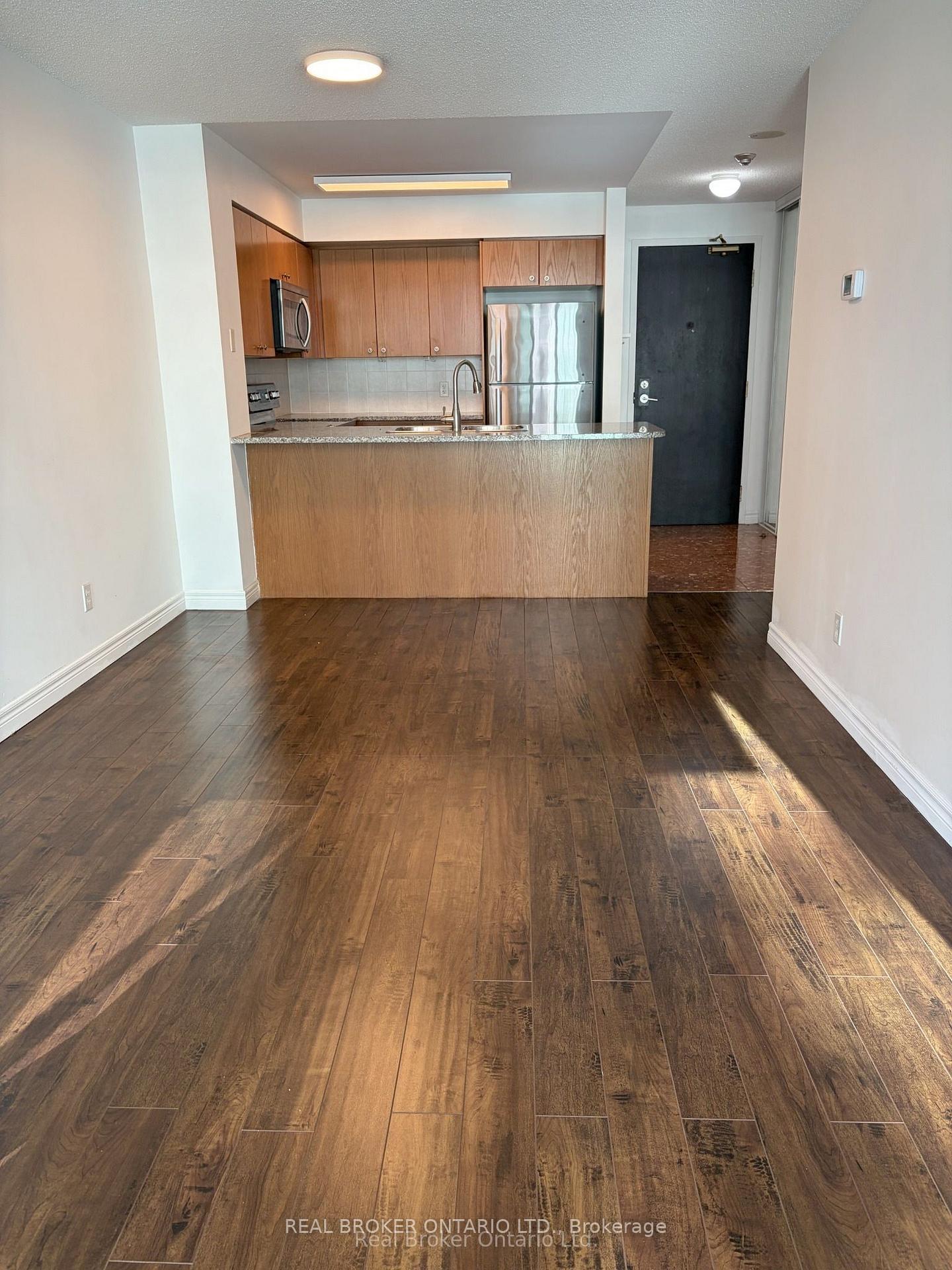 Photo 9 of Unit 605, 51 Lower Simcoe Street, Toronto, Waterfront Communities — HOMEH