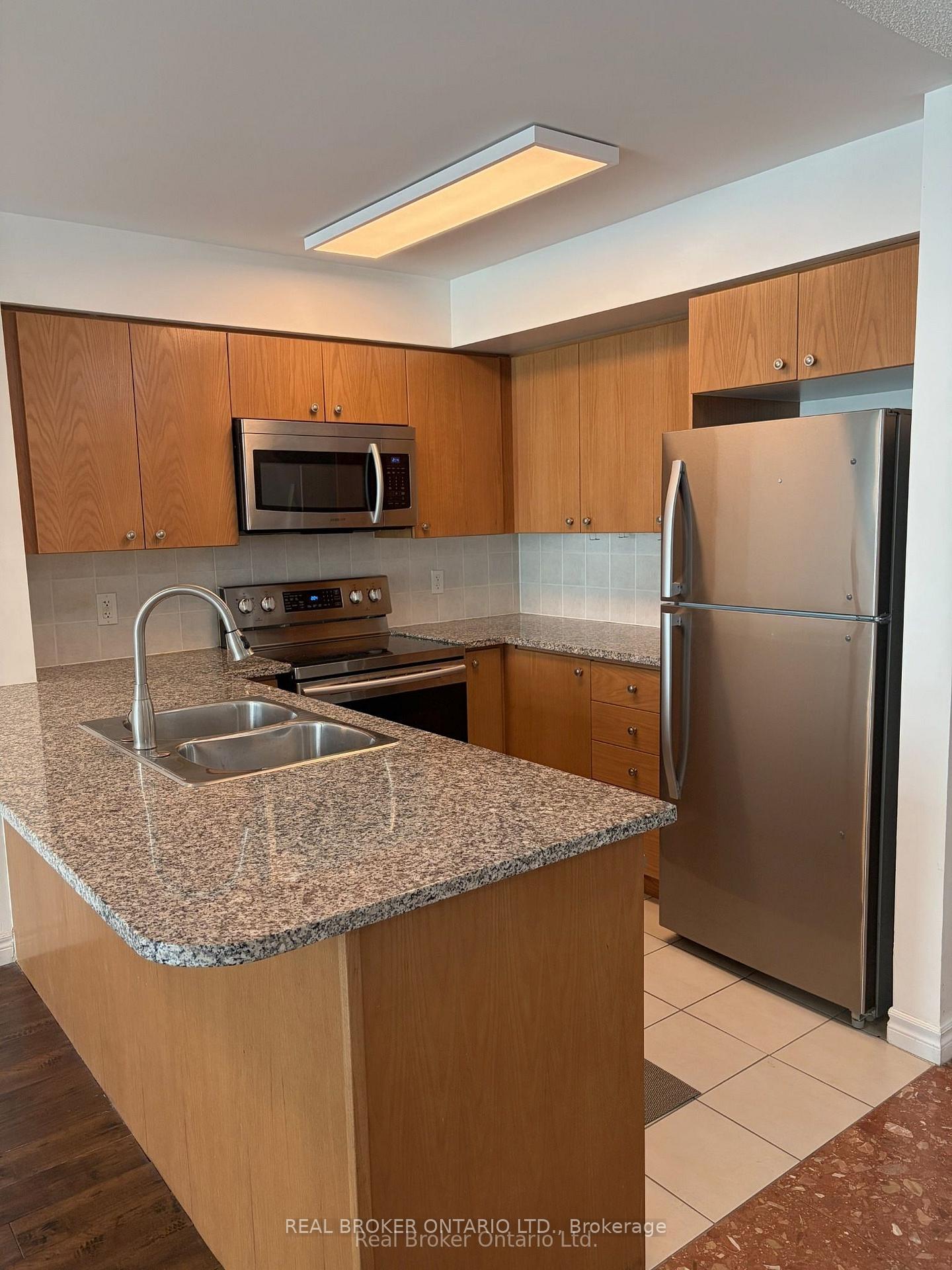 Photo 10 of Unit 605, 51 Lower Simcoe Street, Toronto, Waterfront Communities — HOMEH