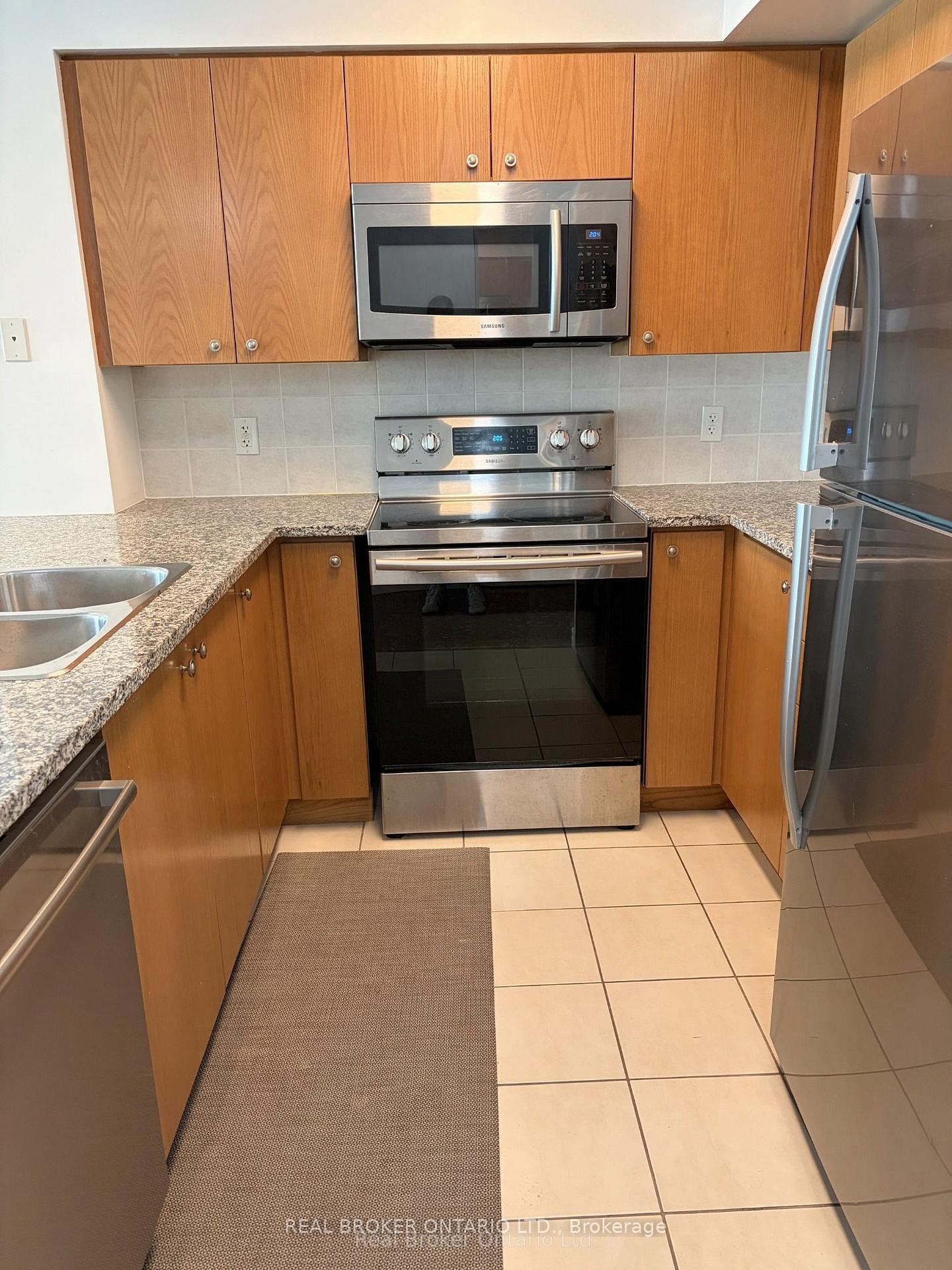 Photo 11 of Unit 605, 51 Lower Simcoe Street, Toronto, Waterfront Communities — HOMEH