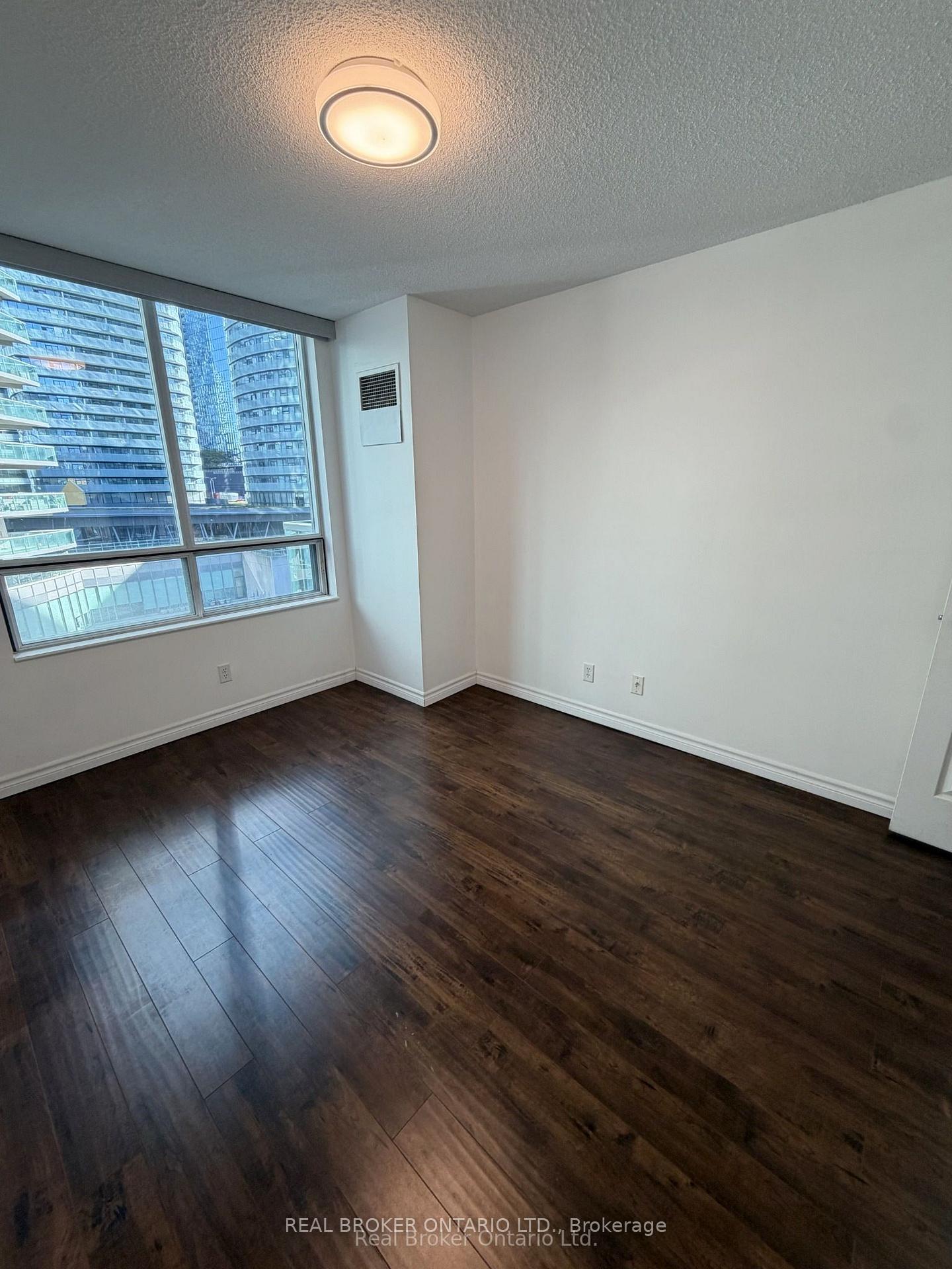 Photo 16 of Unit 605, 51 Lower Simcoe Street, Toronto, Waterfront Communities — HOMEH