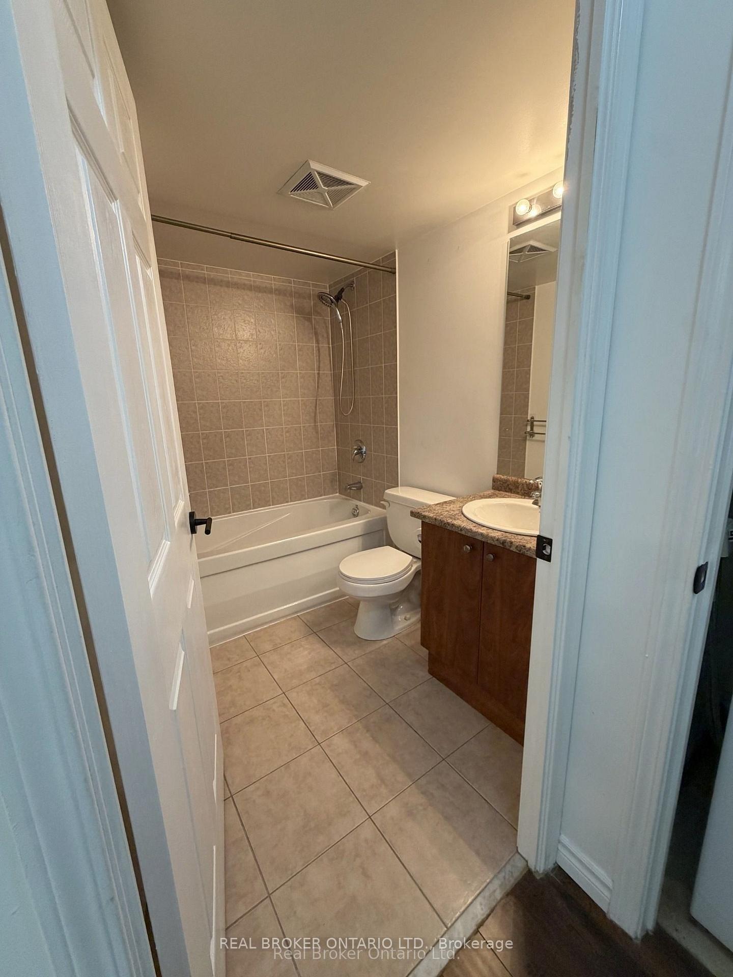 Photo 19 of Unit 605, 51 Lower Simcoe Street, Toronto, Waterfront Communities — HOMEH