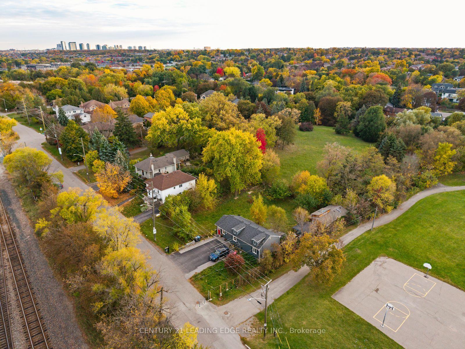 Photo 11 of 58 Rutledge Road, Mississauga, Streetsville — HOMEH