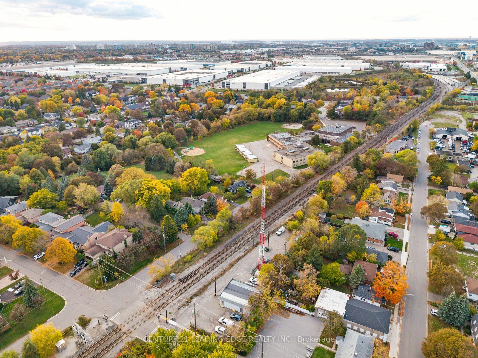 Photo 27 of 58 Rutledge Road, Mississauga, Streetsville — HOMEH