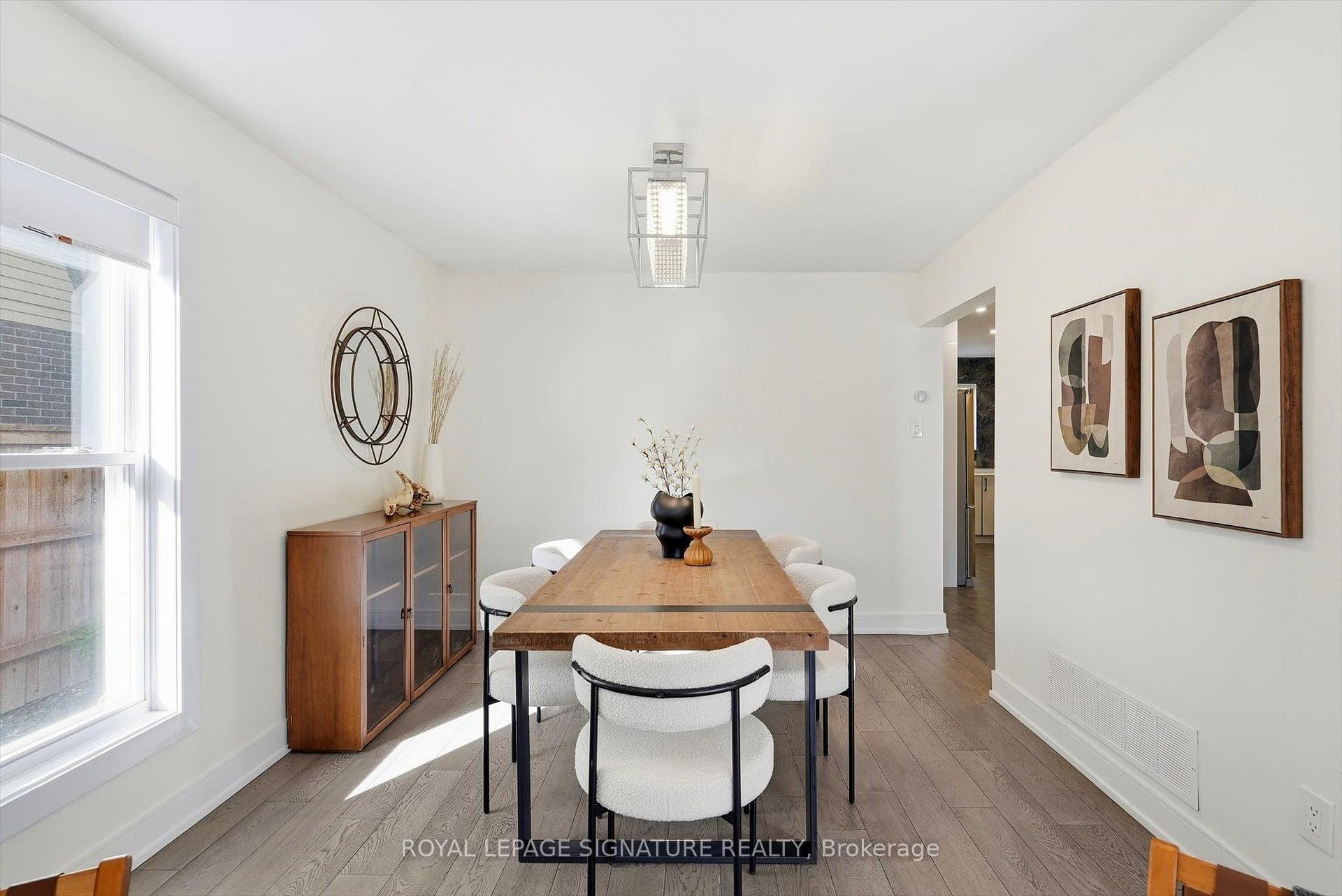 Photo 9 of 42 Lilac Avenue, Markham, Aileen-Willowbrook — HOMEH