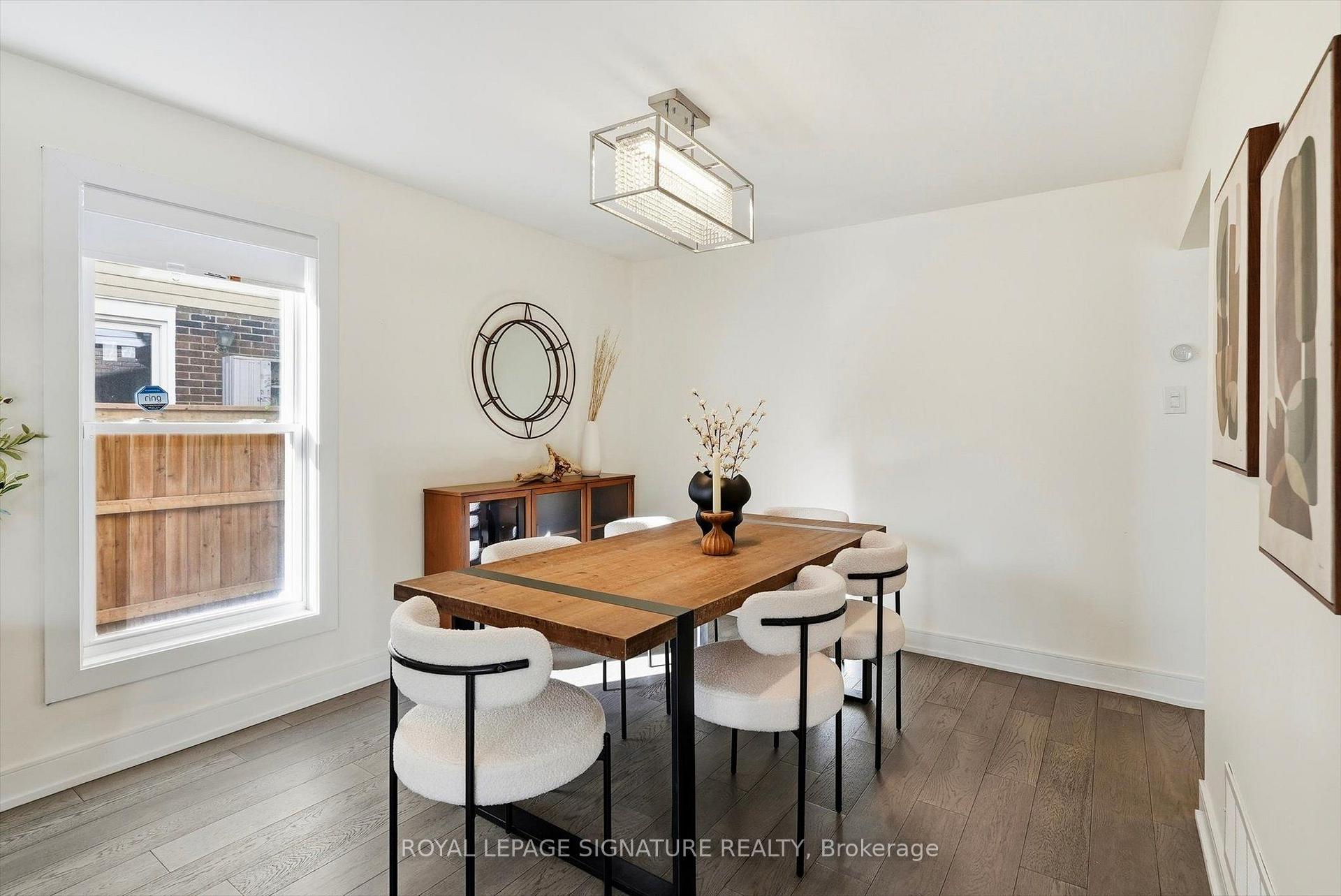 Photo 10 of 42 Lilac Avenue, Markham, Aileen-Willowbrook — HOMEH