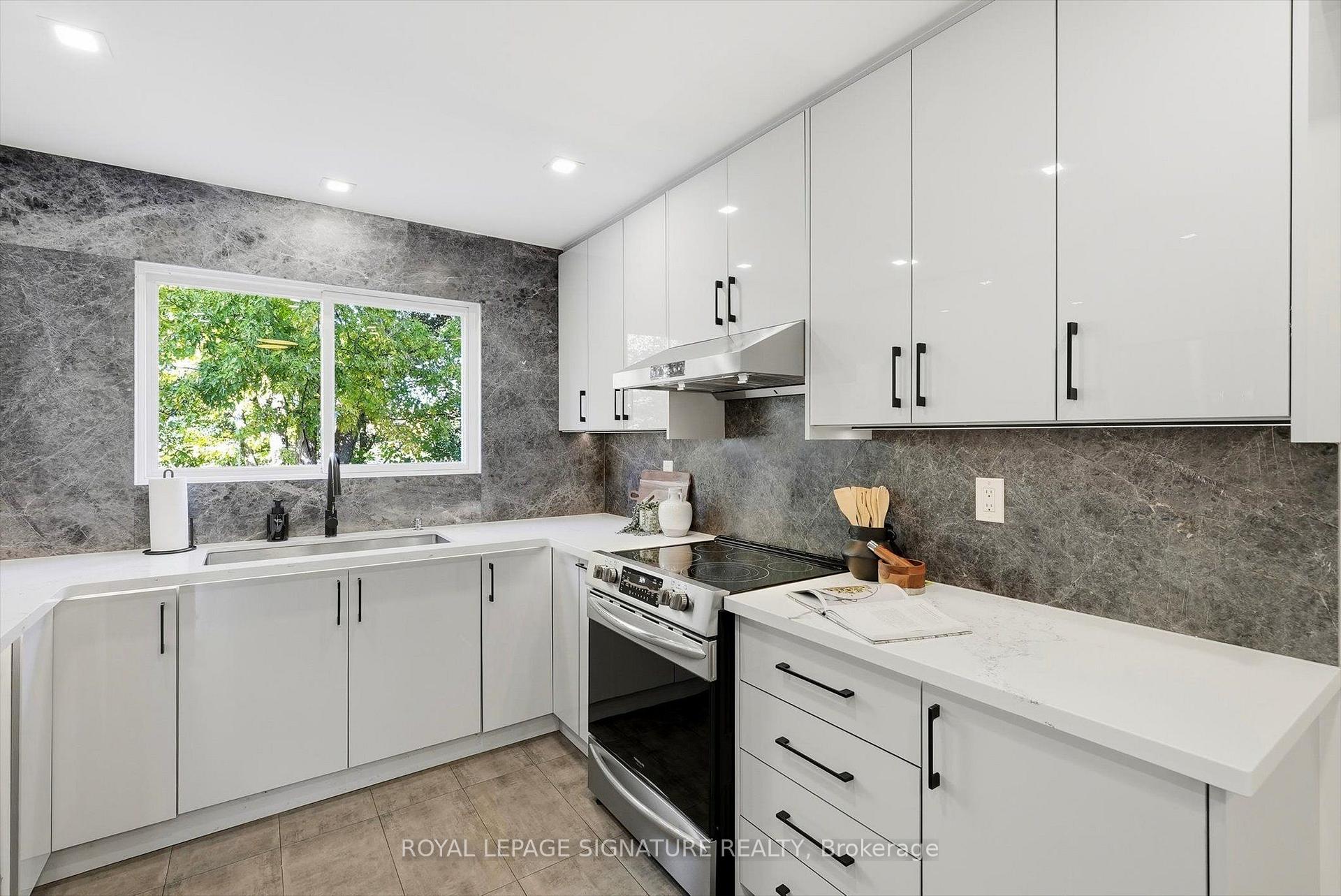 Photo 19 of 42 Lilac Avenue, Markham, Aileen-Willowbrook — HOMEH