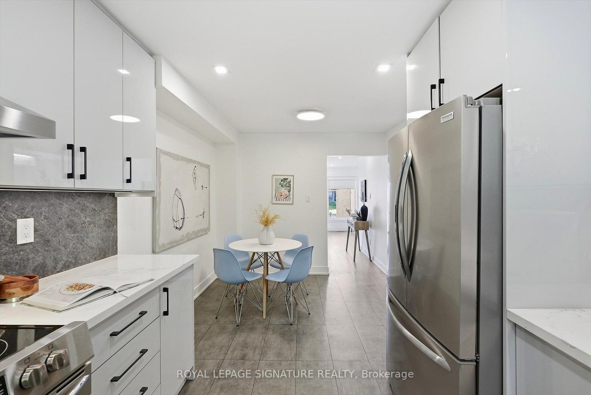 Photo 22 of 42 Lilac Avenue, Markham, Aileen-Willowbrook — HOMEH