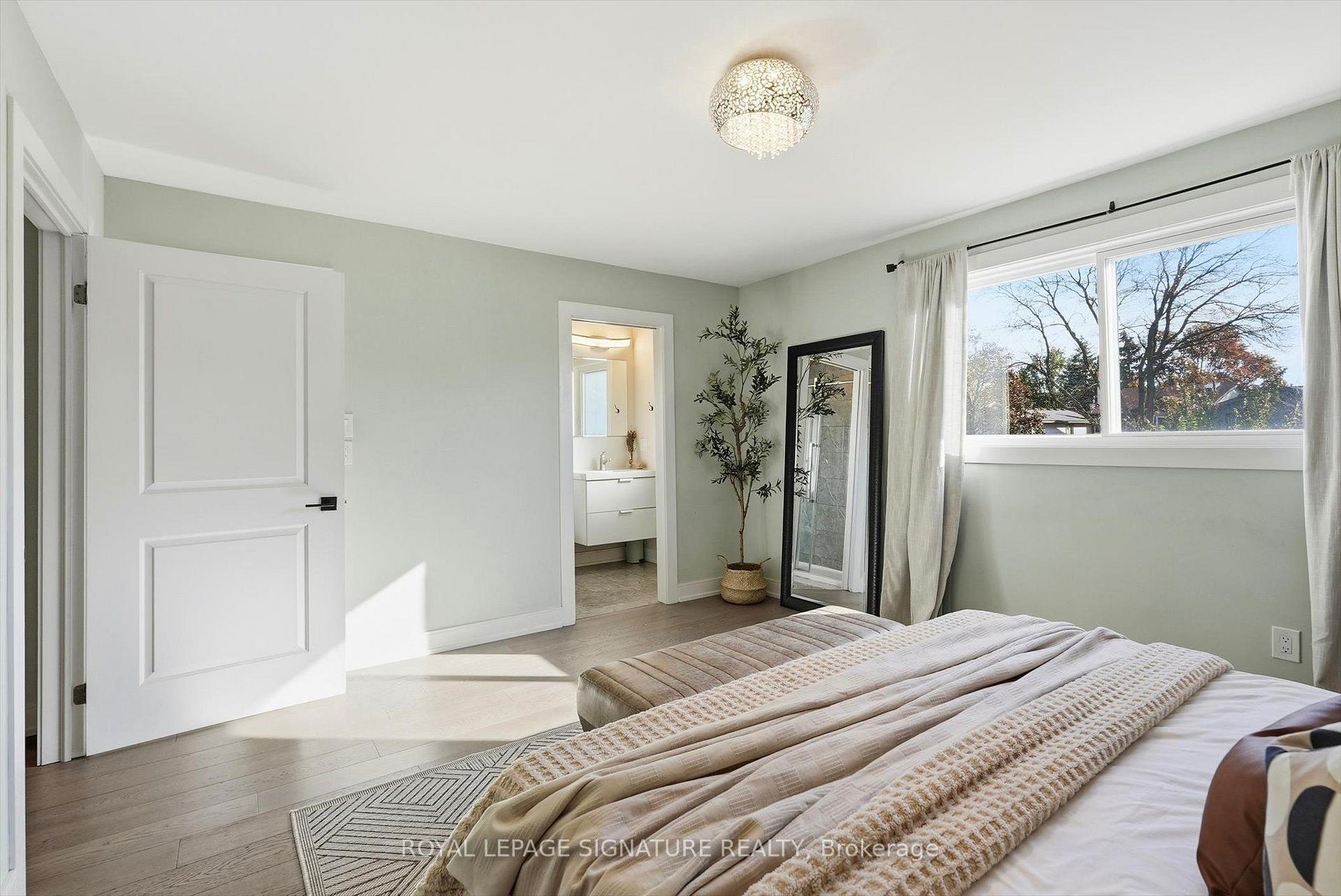Photo 28 of 42 Lilac Avenue, Markham, Aileen-Willowbrook — HOMEH