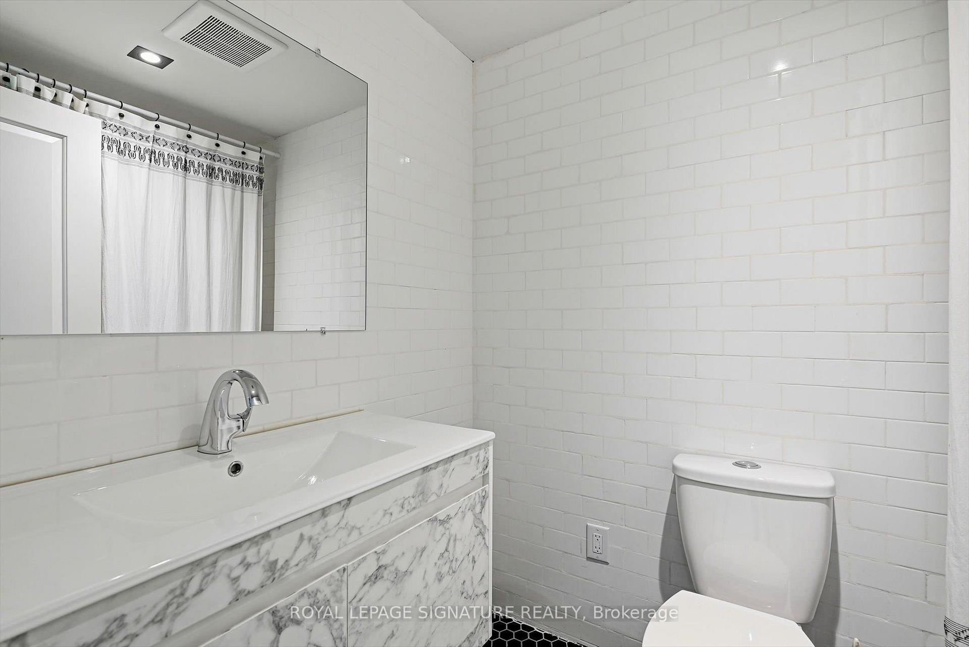 Photo 44 of 42 Lilac Avenue, Markham, Aileen-Willowbrook — HOMEH