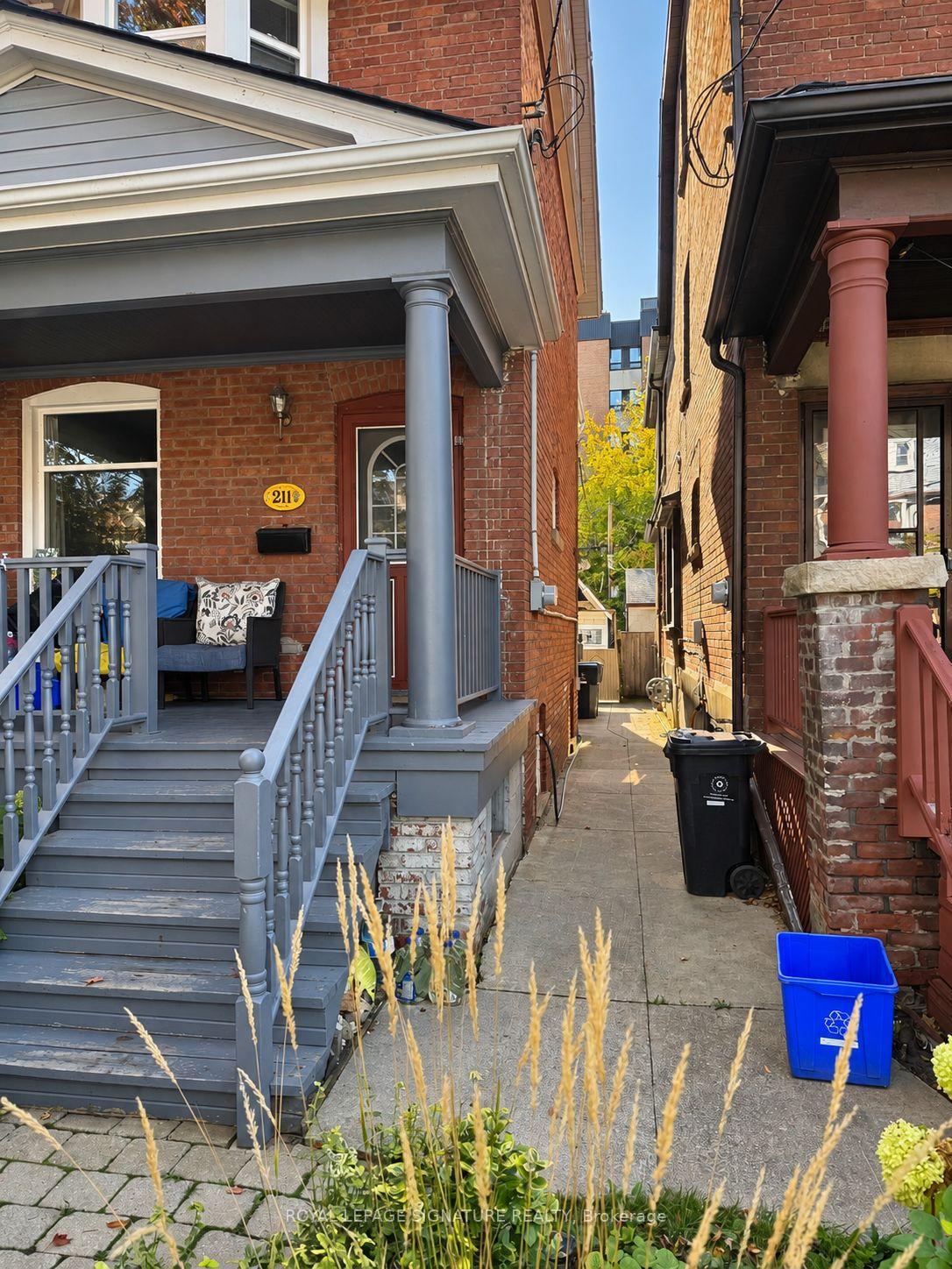 Photo of Unit Lower, 211 Melita Avenue