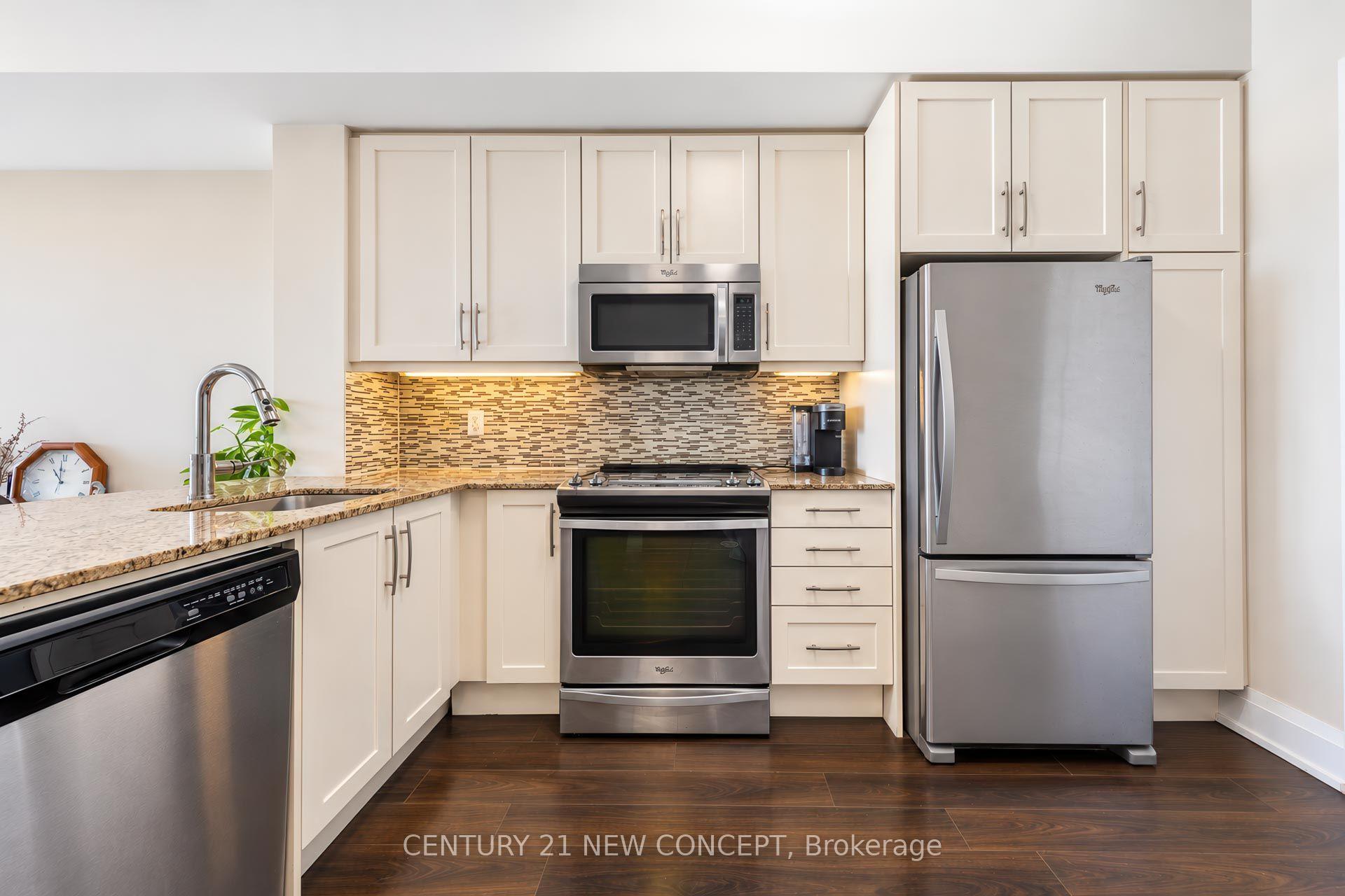 Photo 3 of Unit 713, 1 Old Mill Drive, Toronto, High Park-Swansea — HOMEH