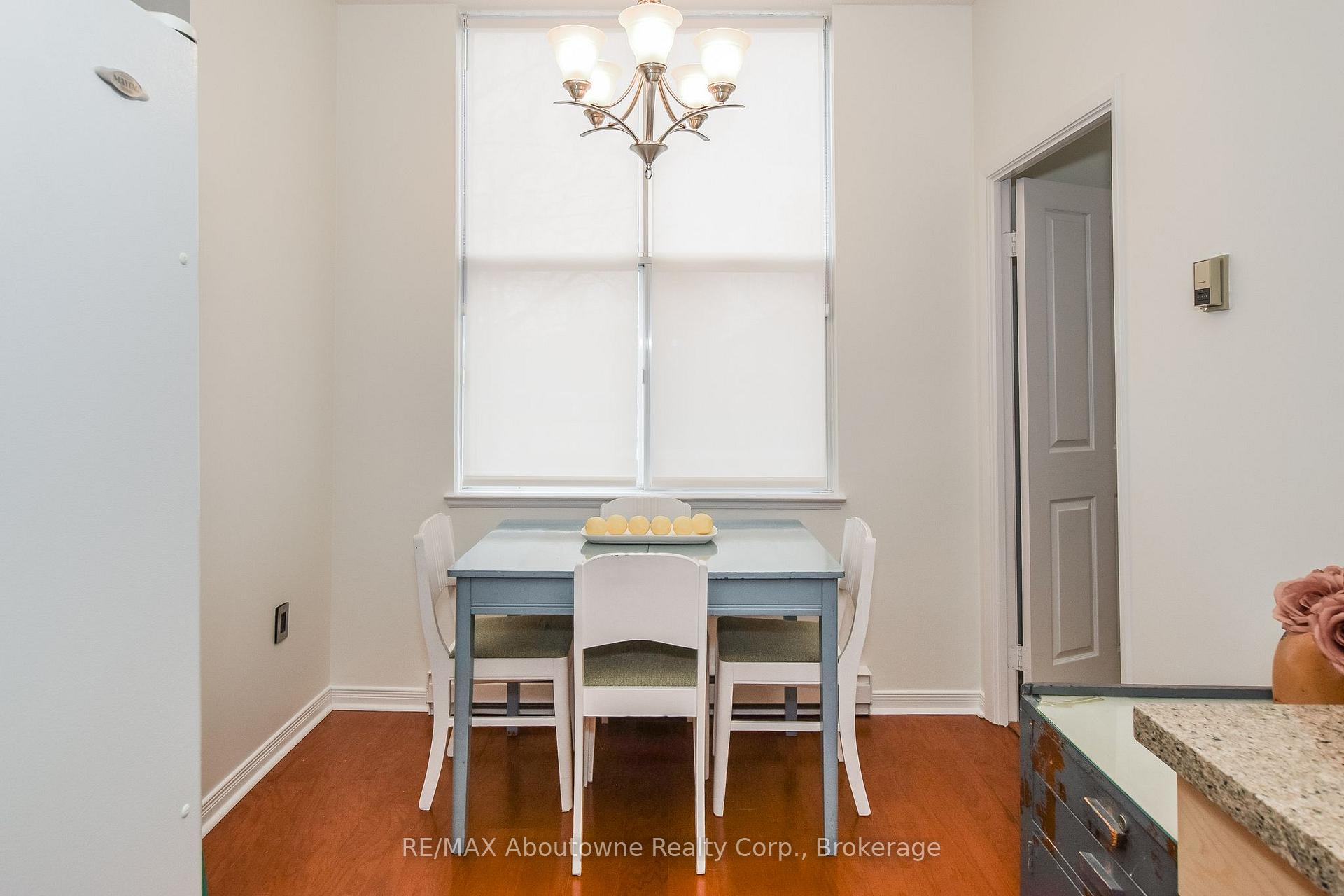 Photo 13 of Unit 110, 2199 Sixth Line, Oakville, River Oaks — HOMEH