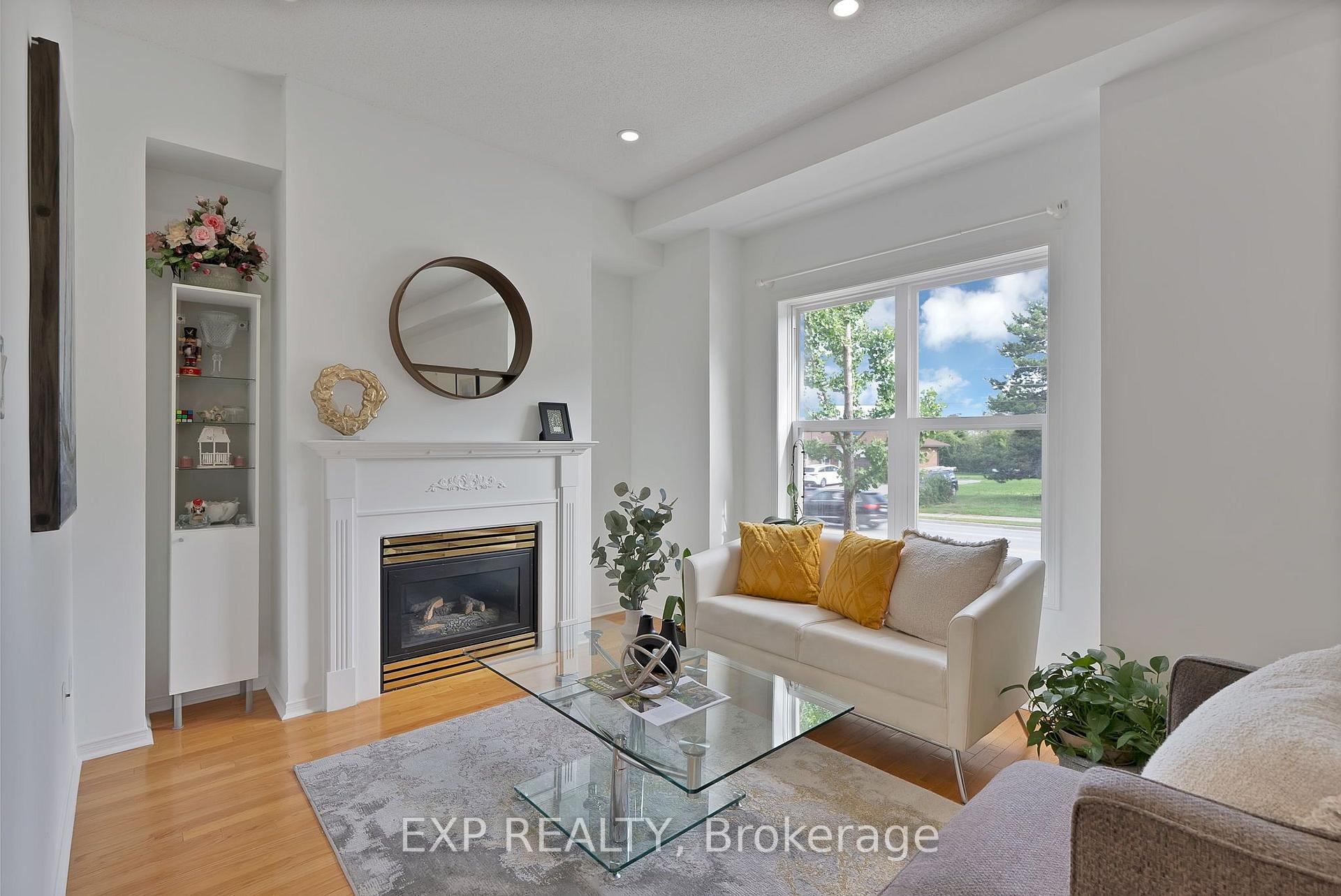 Photo 9 of 11 Maple Park Way, Markham, Milliken Mills West — HOMEH