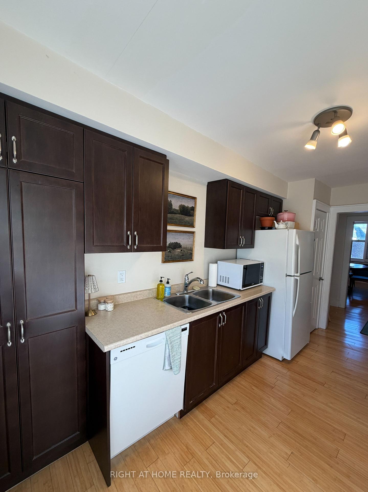 Photo 7 of Unit 14, 5 Rockwood Place, Hamilton, Kirkendall — HOMEH