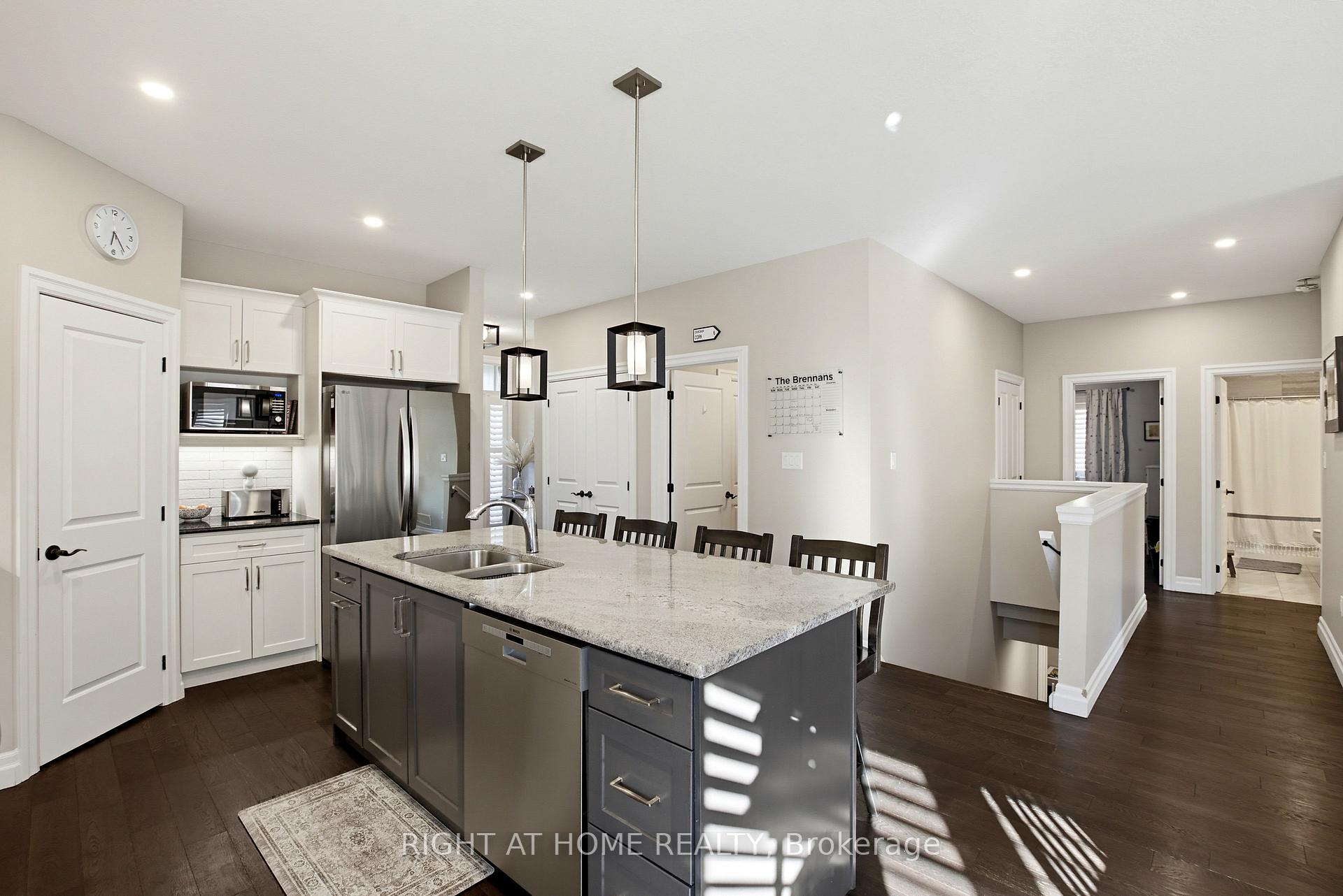 Photo 11 of 156 Wintermute Court E, Central Elgin, Belmont — HOMEH